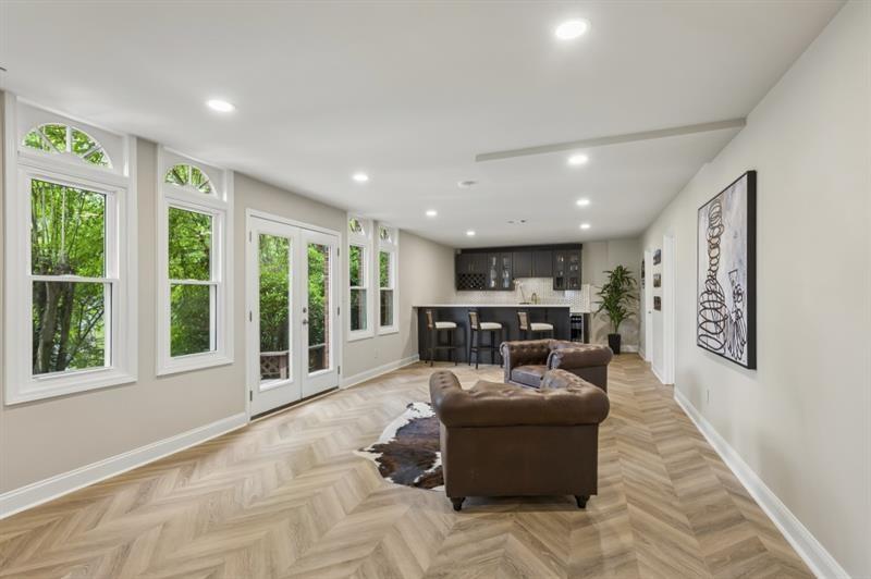 4223 Wieuca Overlook NE