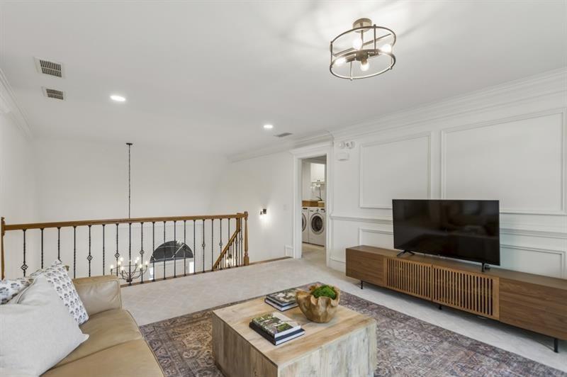 4223 Wieuca Overlook NE