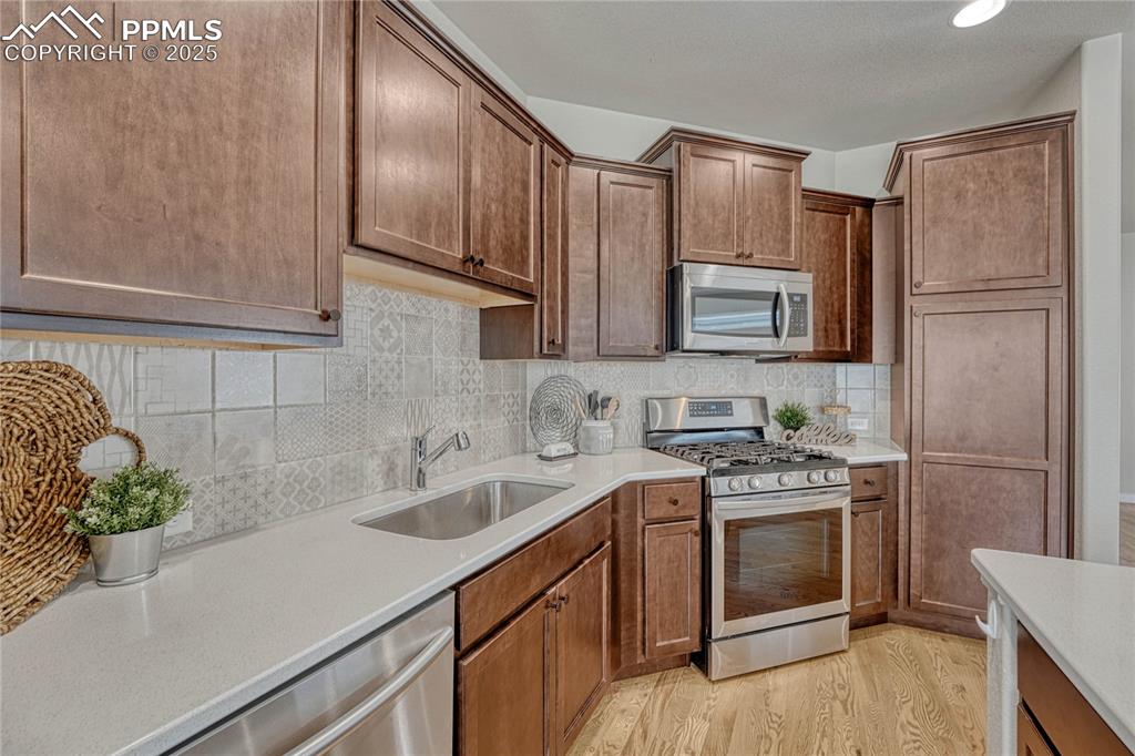 11149 Galaxy Hunter Drive
