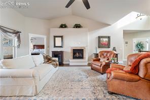 1316 Longs Point