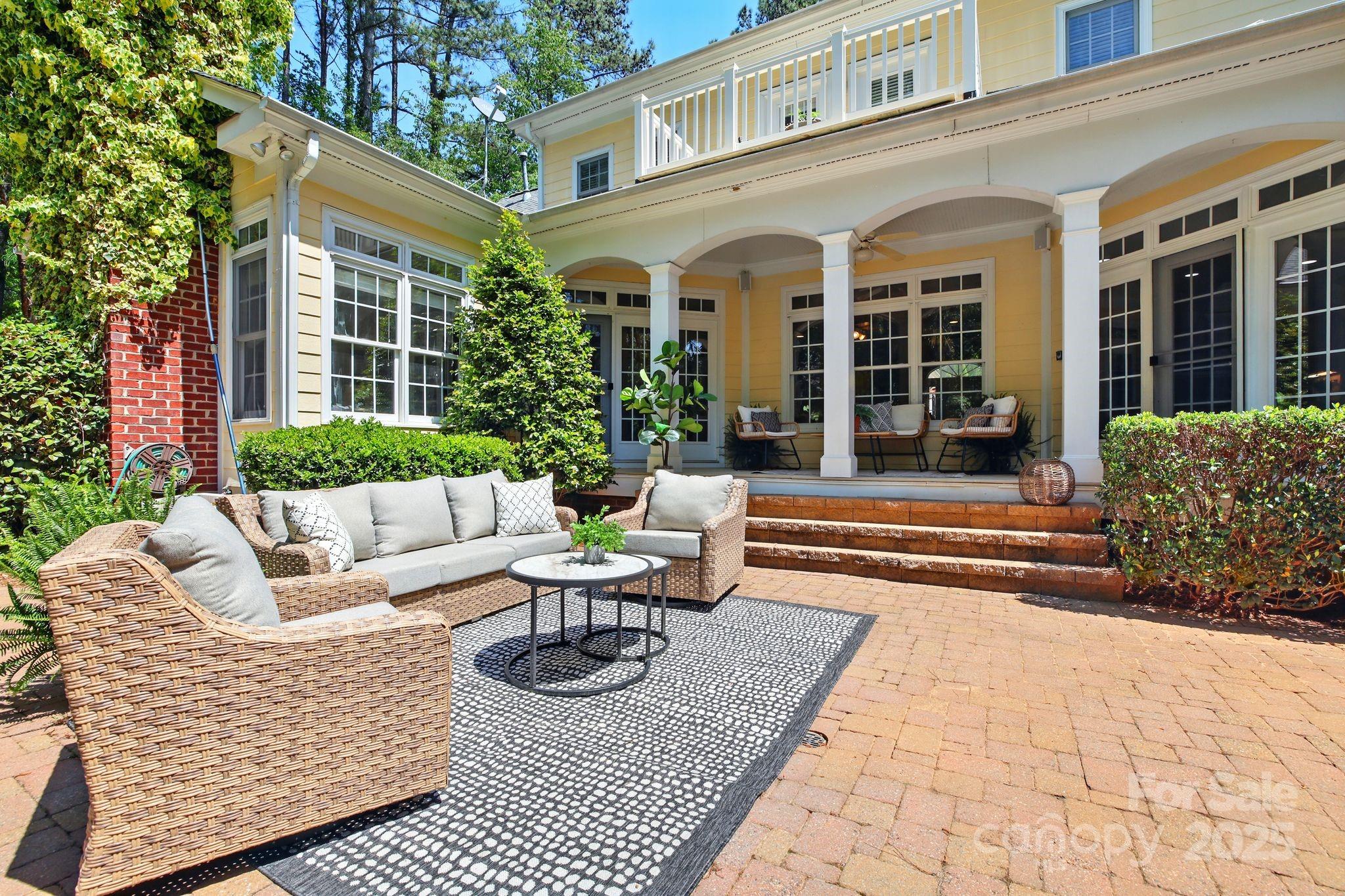 4525 Island Waters Drive