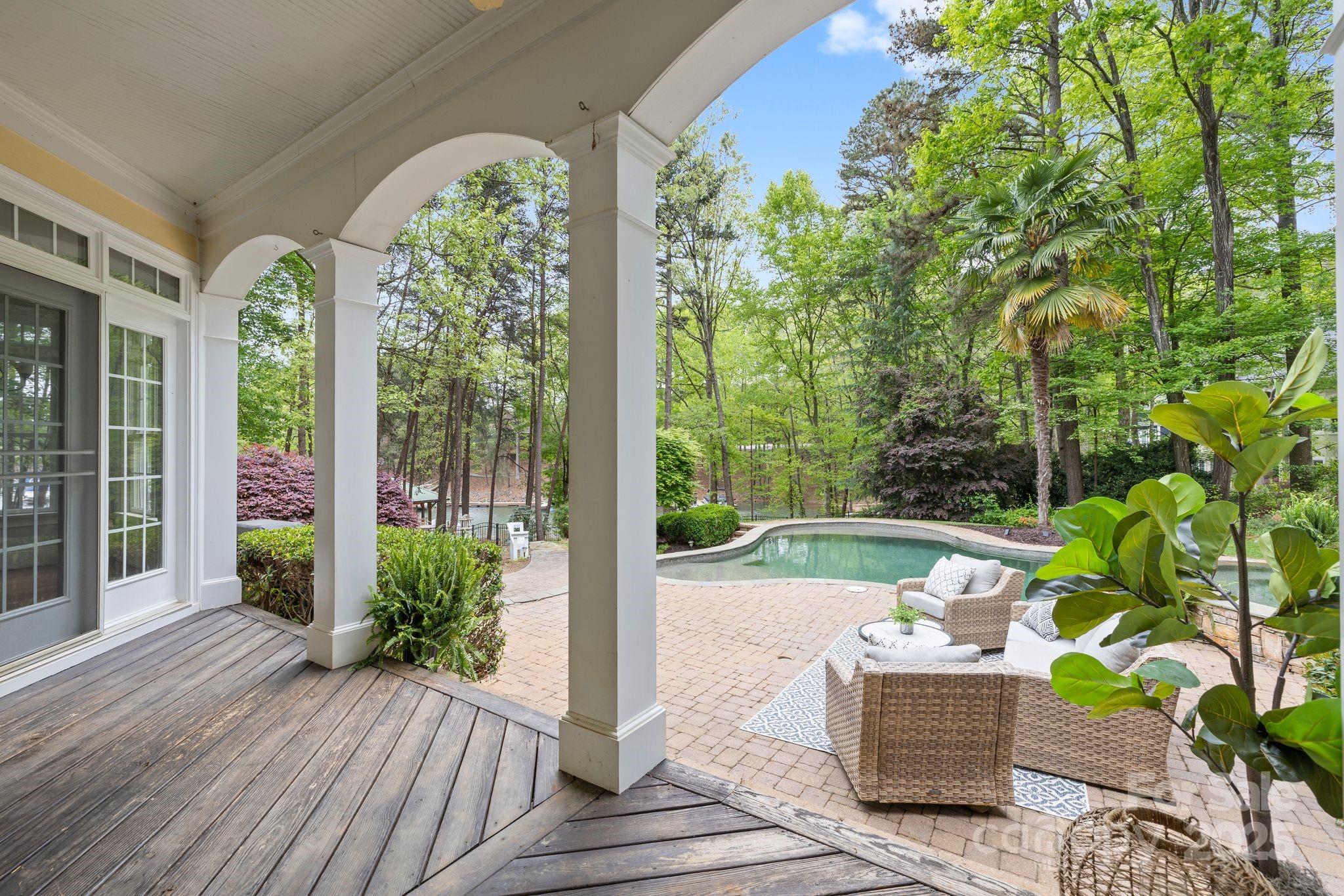 4525 Island Waters Drive