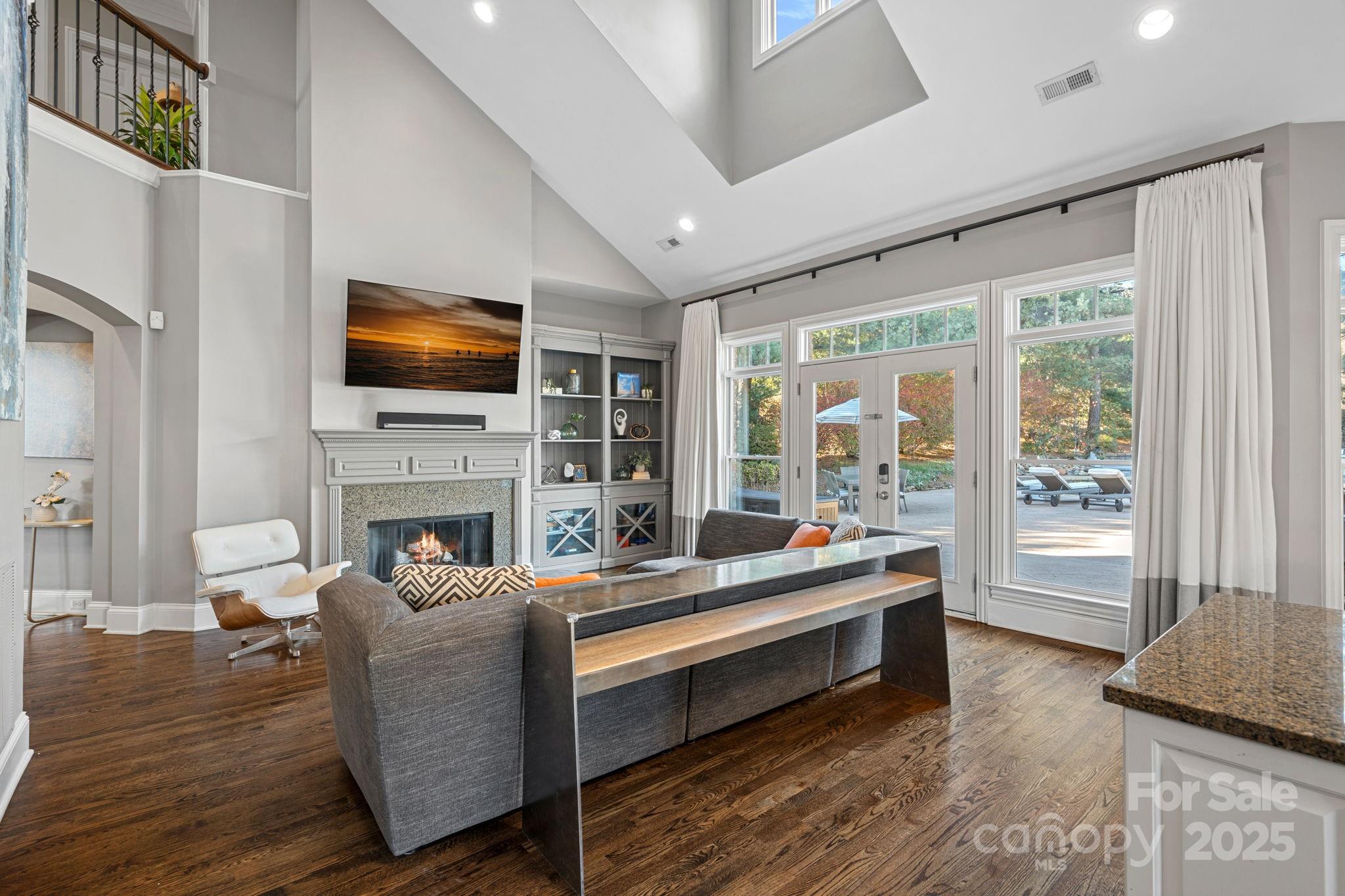 18823 Peninsula Cove Lane
