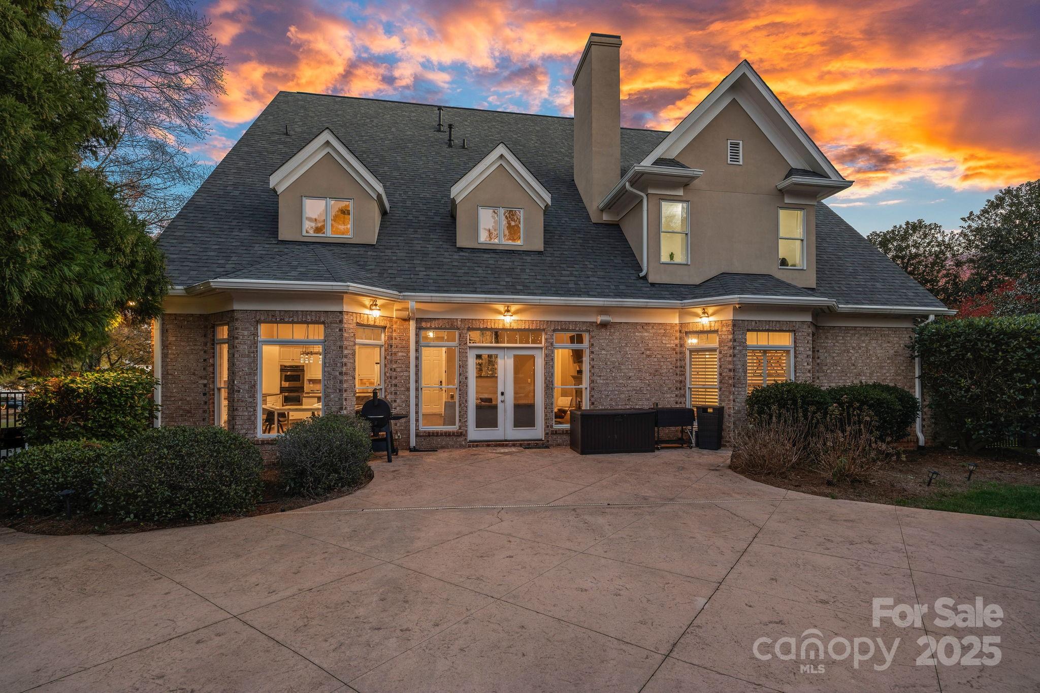 18823 Peninsula Cove Lane