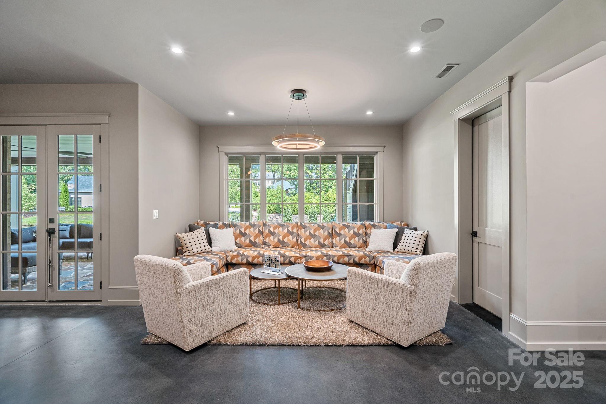 21216 Olde Quarry Lane