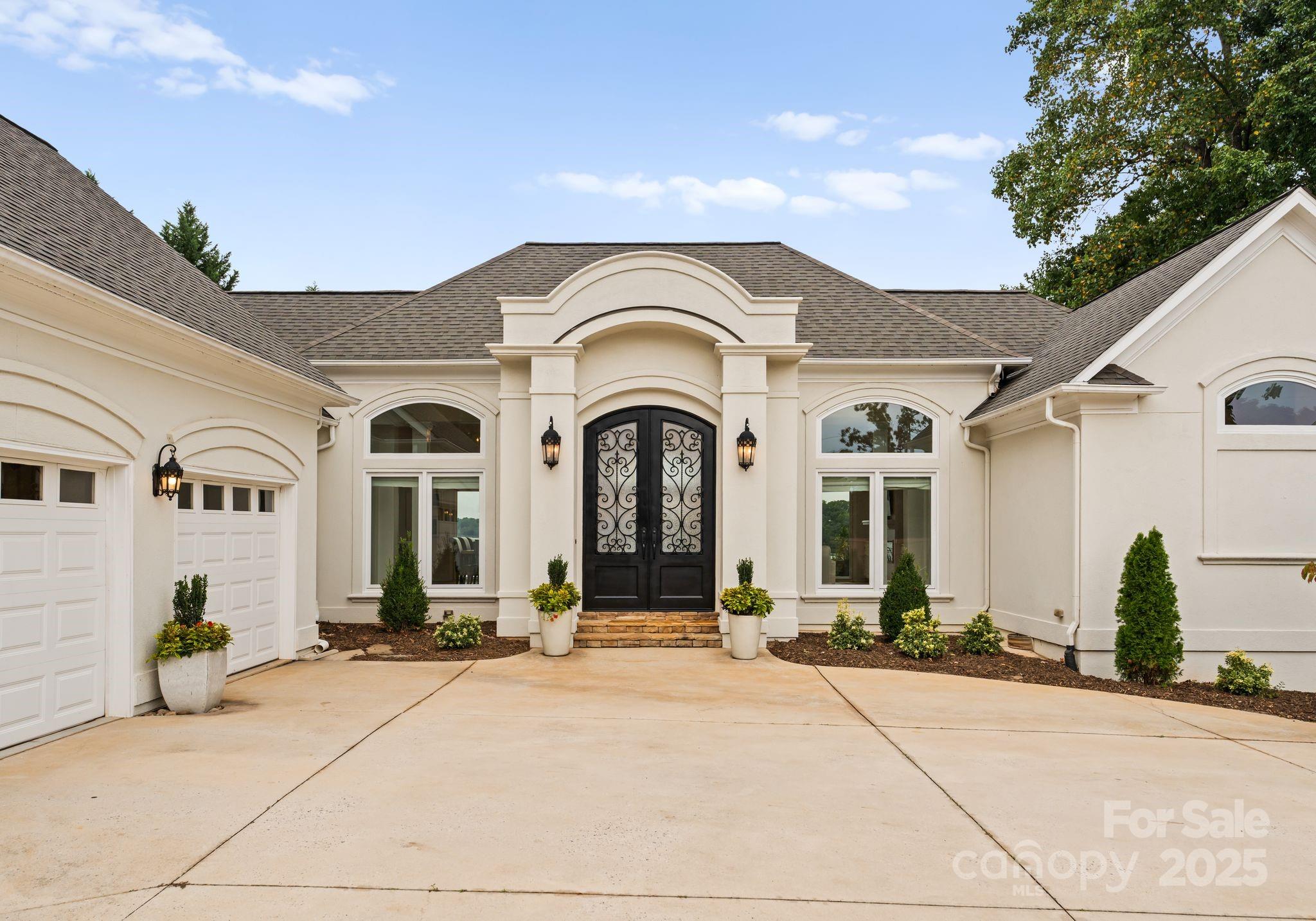 102 Stone Point Court