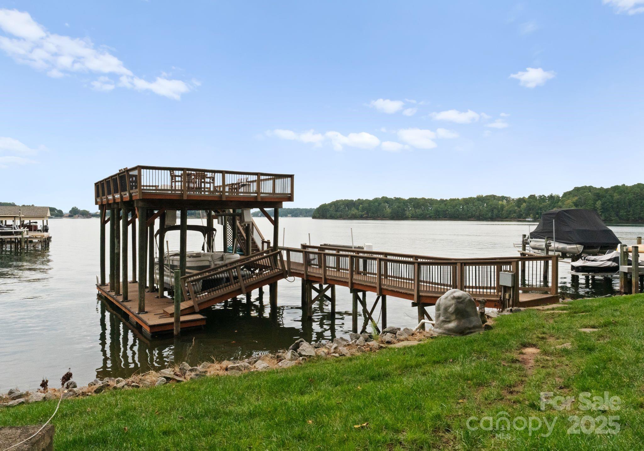 102 Stone Point Court