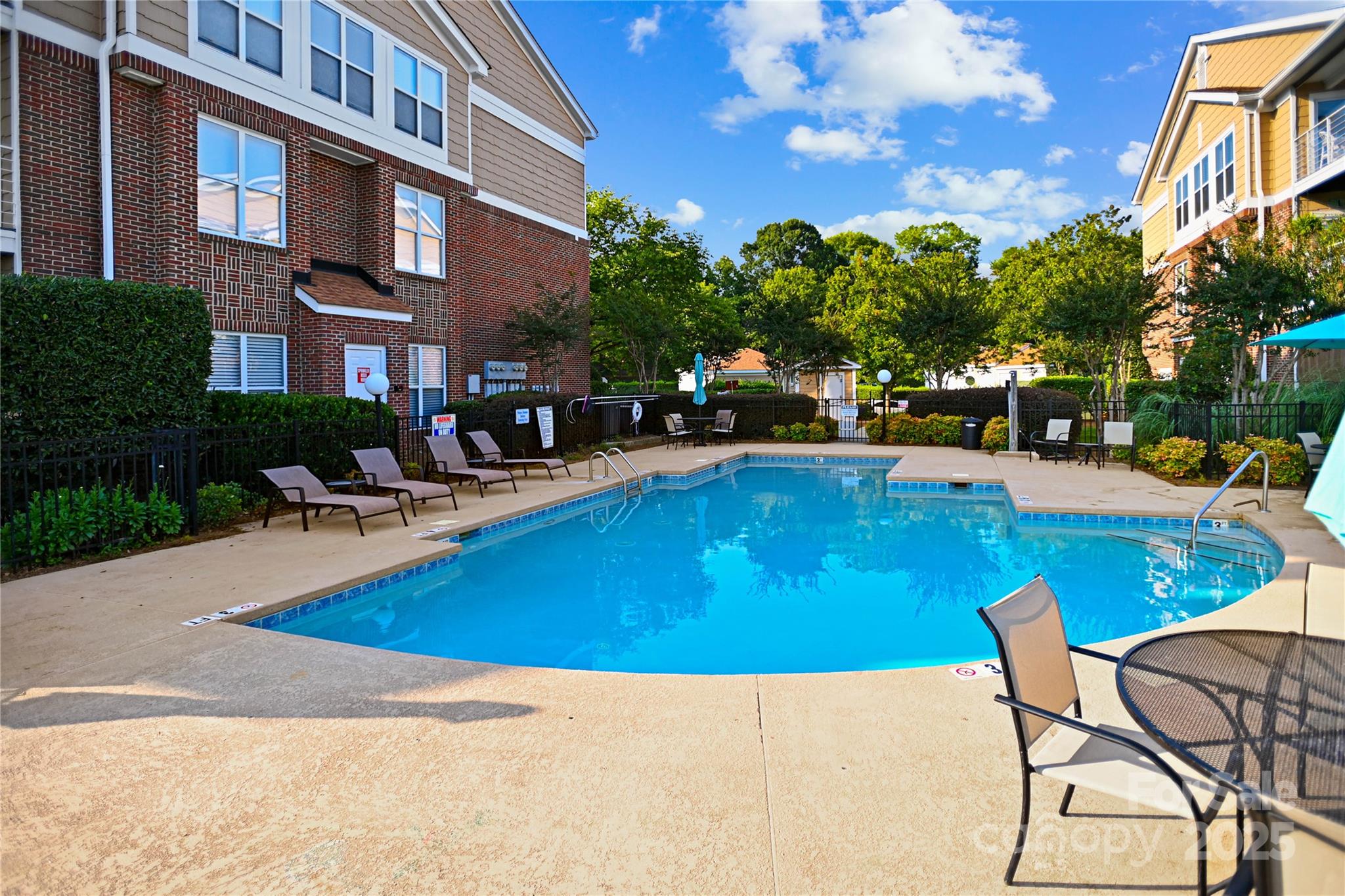 18525 Harborside Drive