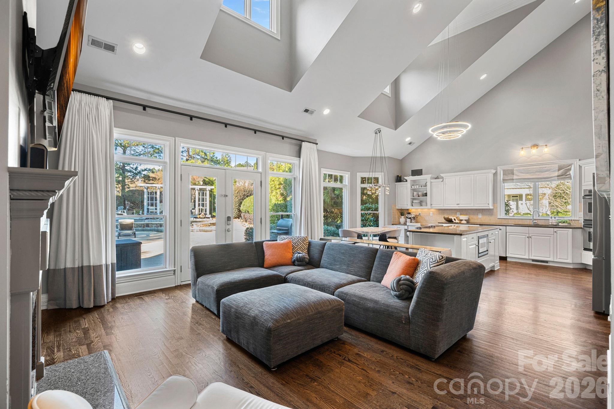 18823 Peninsula Cove Lane