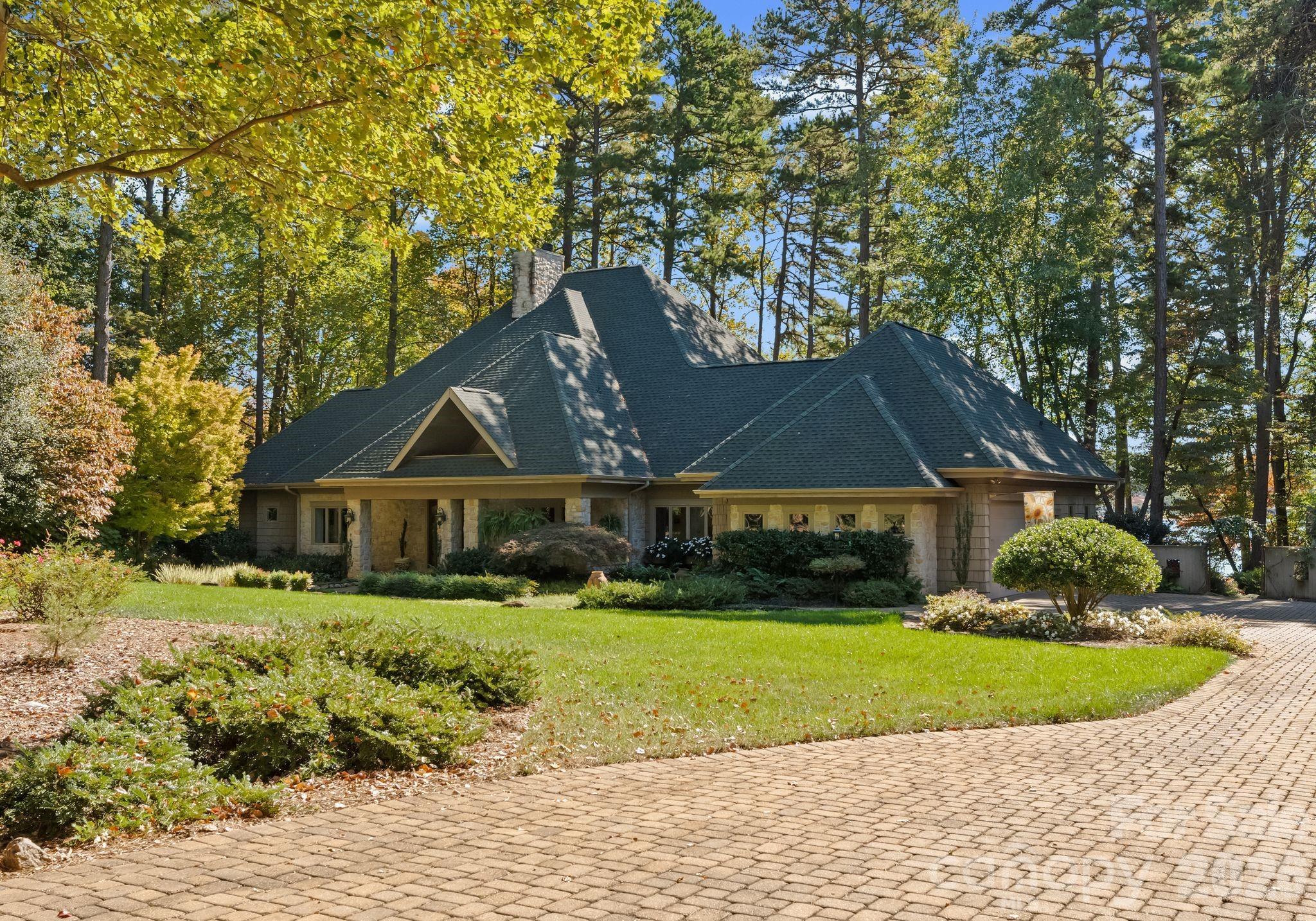 170 Iron Gate Circle