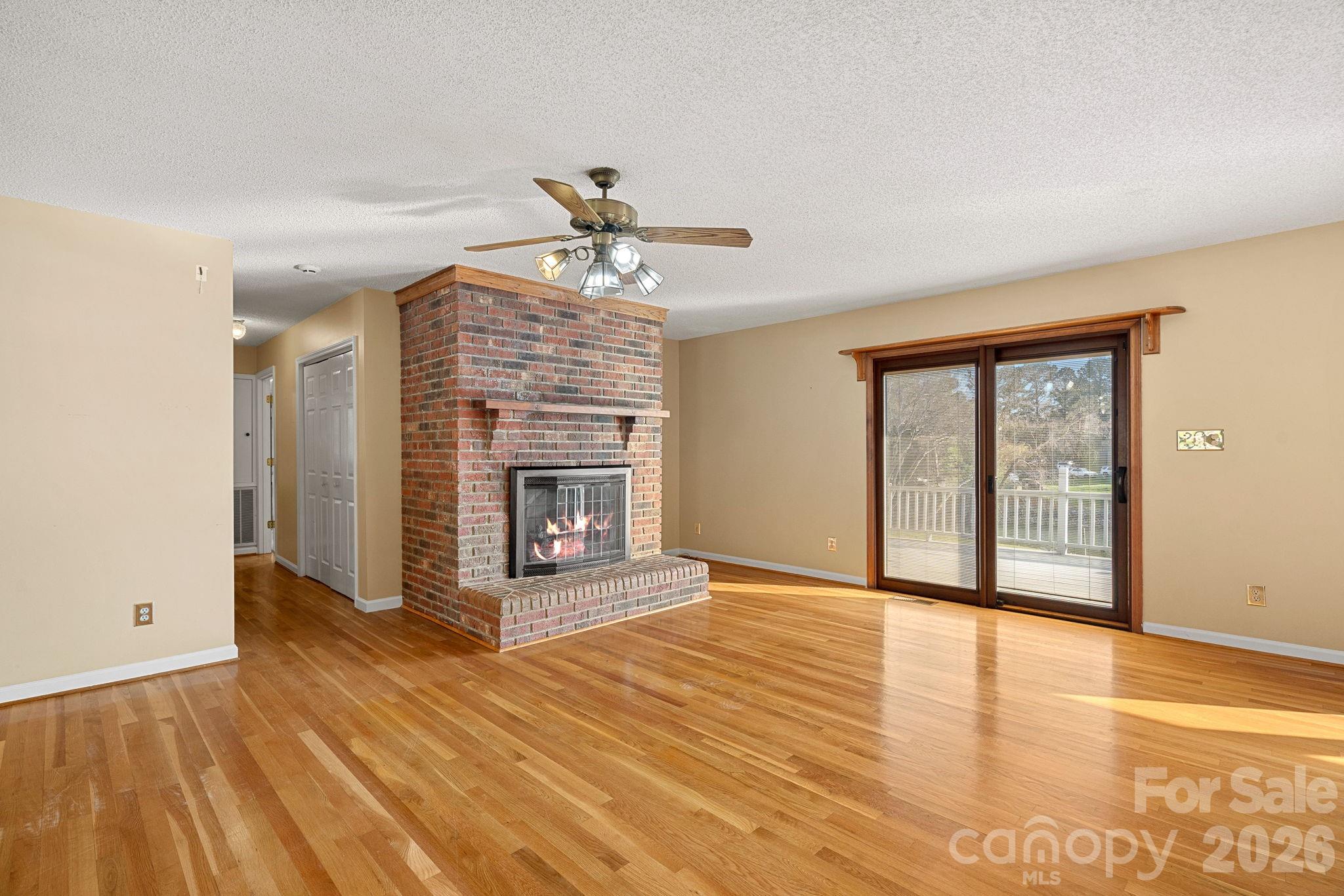 18726 Bluff Point Road