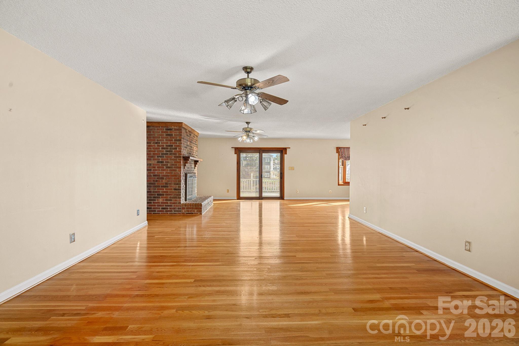 18726 Bluff Point Road