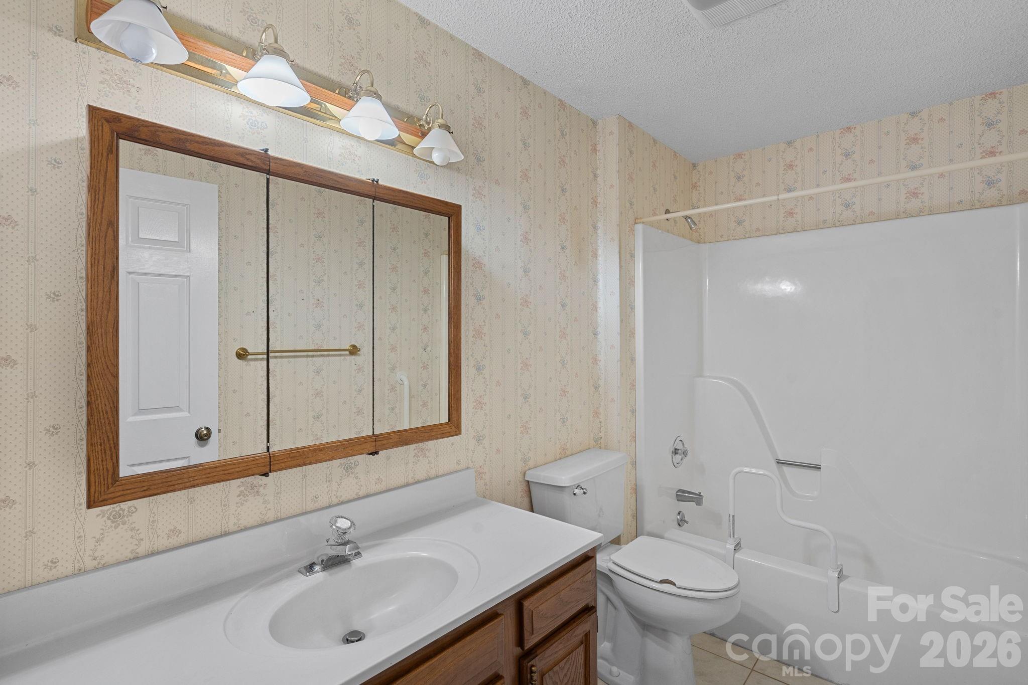 18726 Bluff Point Road