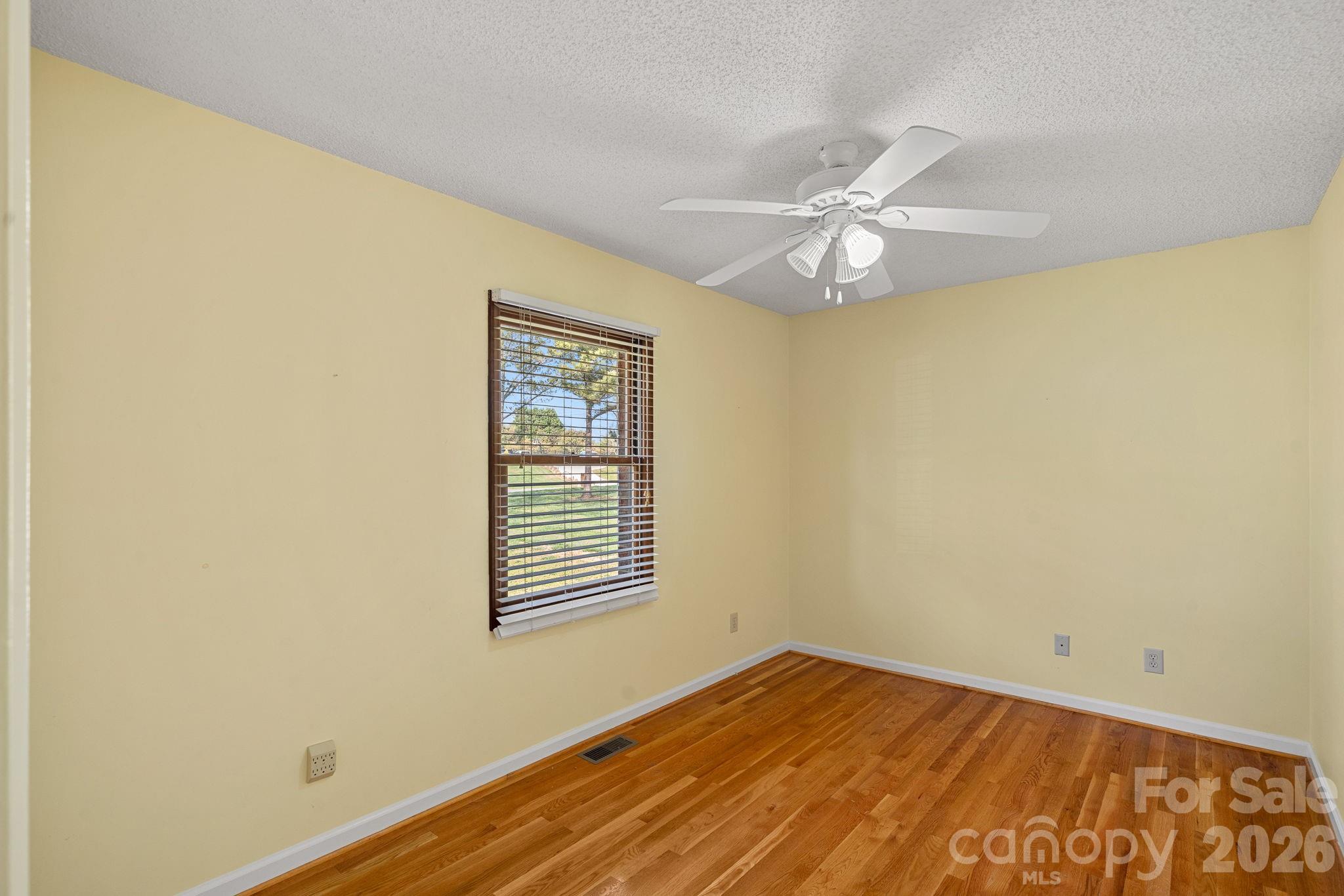 18726 Bluff Point Road