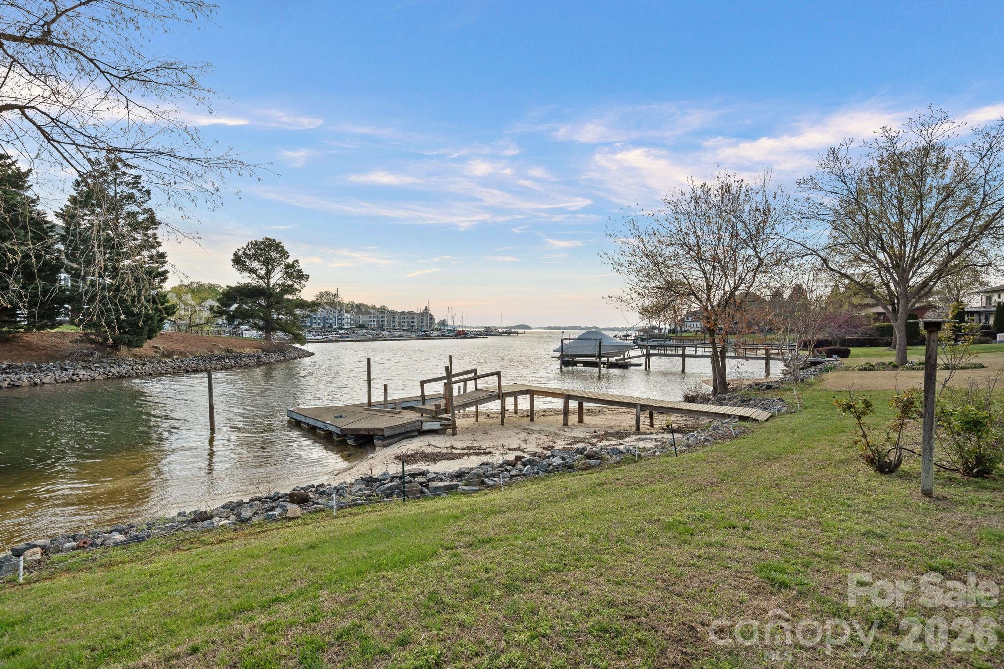 18726 Bluff Point Road