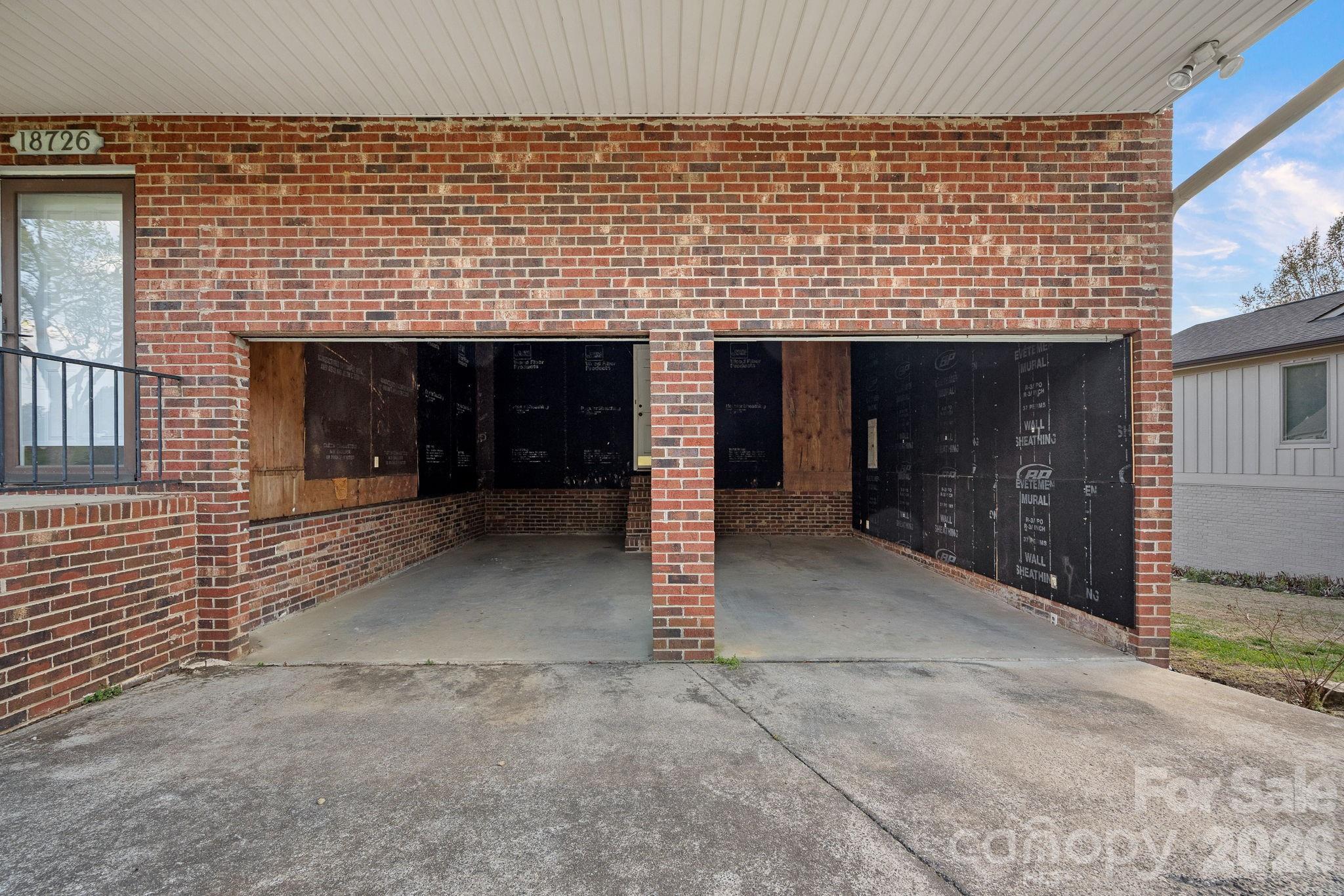 18726 Bluff Point Road