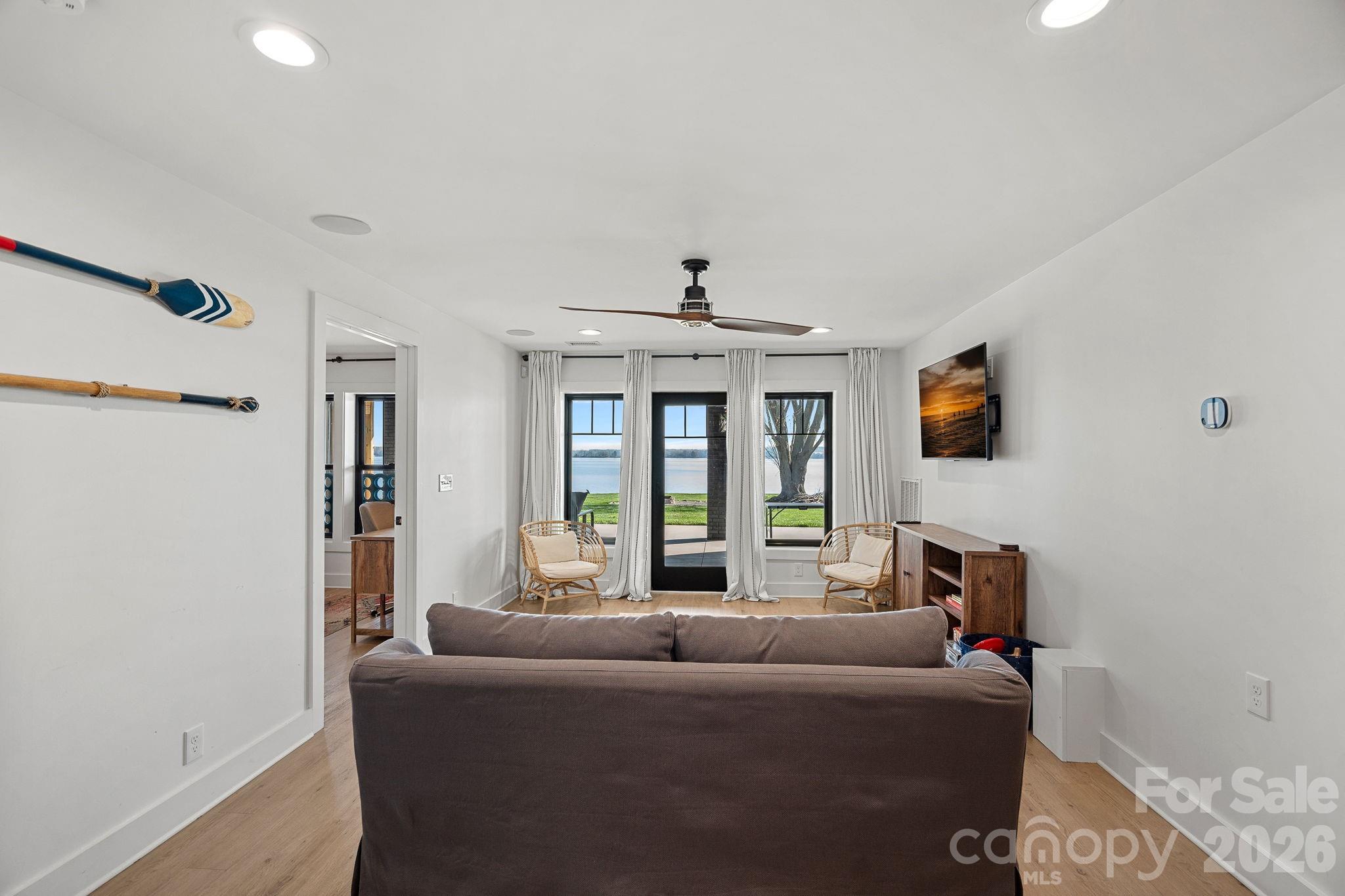 8182 Mountain Shore Drive