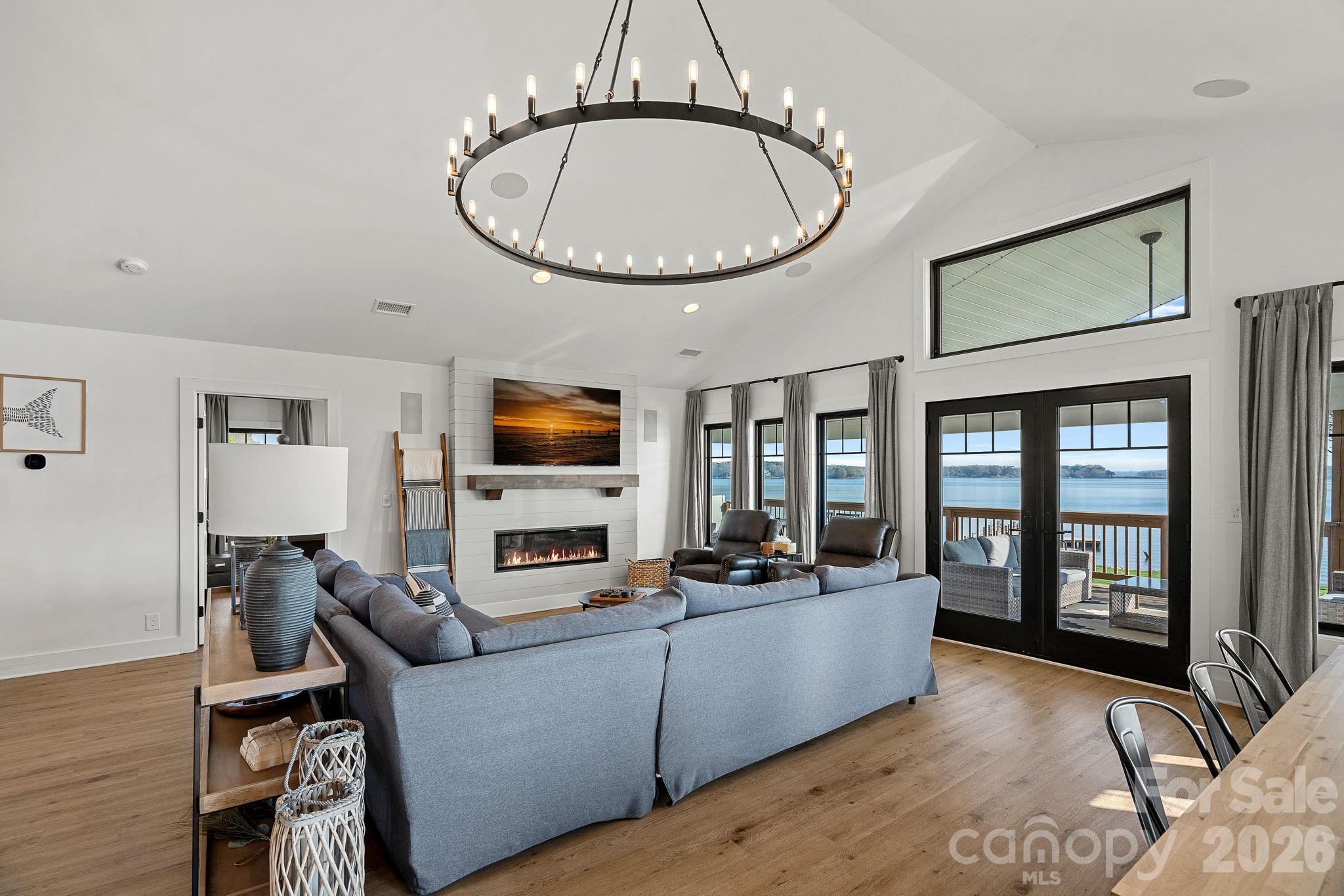 8182 Mountain Shore Drive