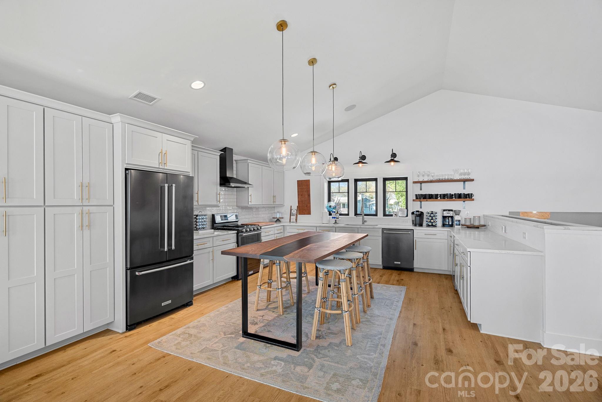 8182 Mountain Shore Drive