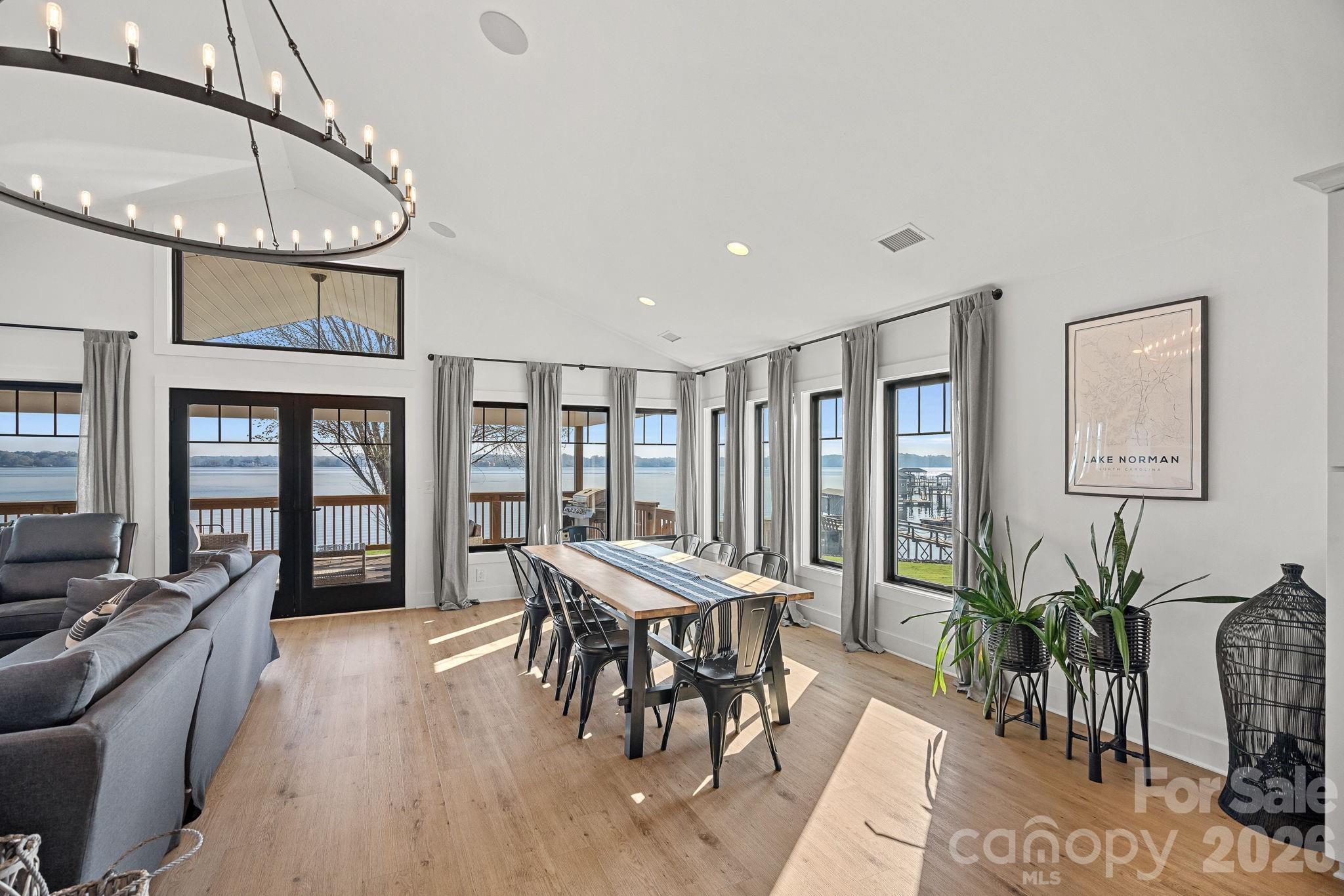 8182 Mountain Shore Drive