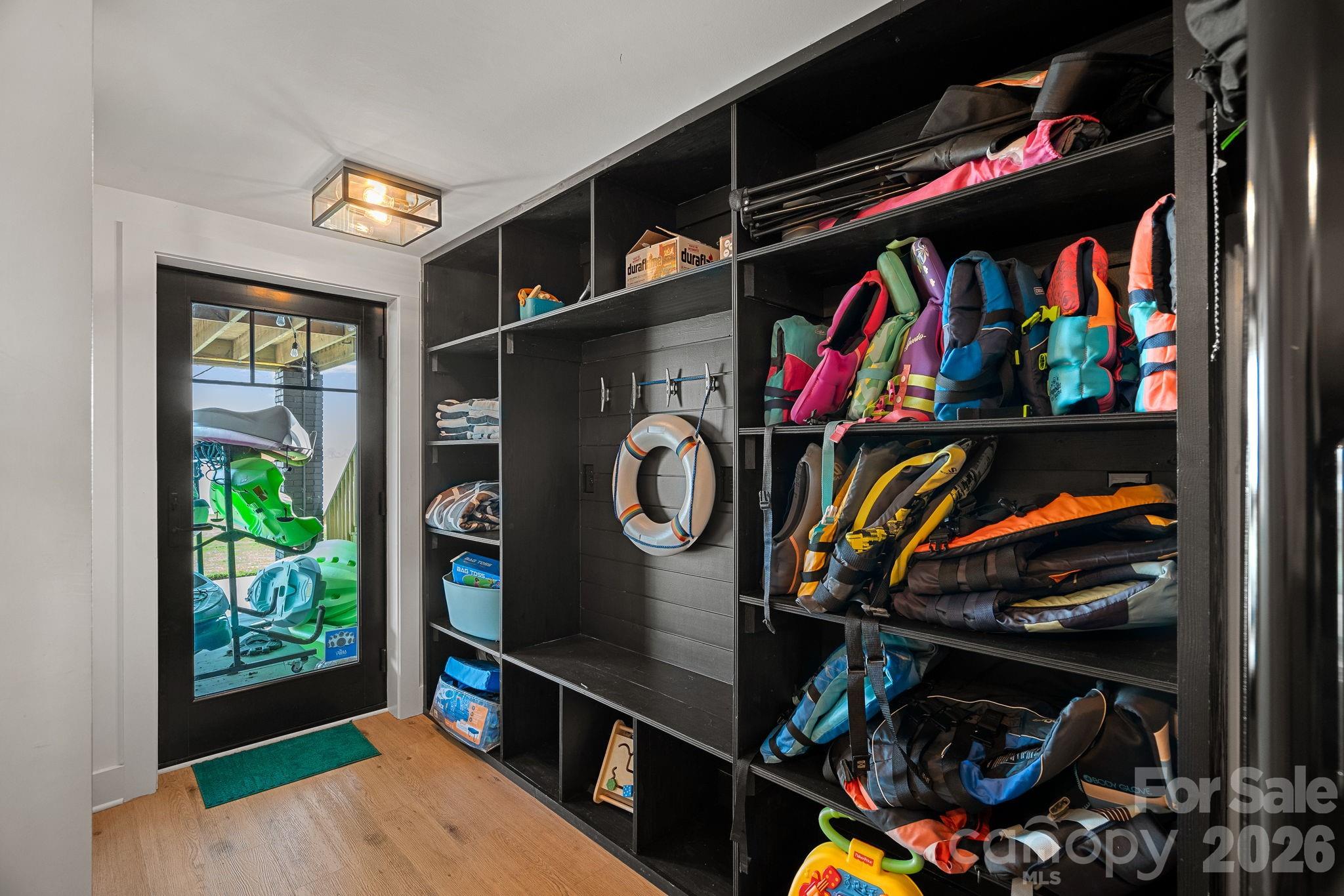 8182 Mountain Shore Drive