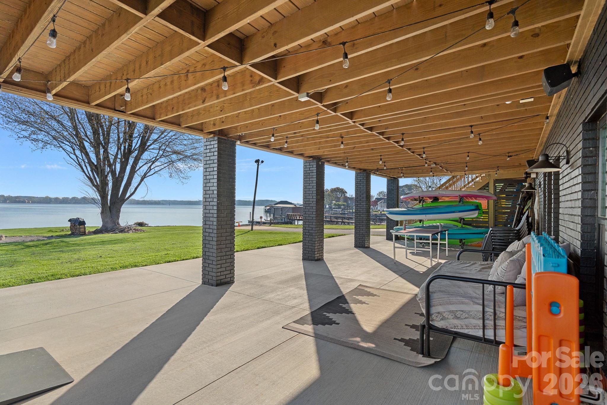 8182 Mountain Shore Drive