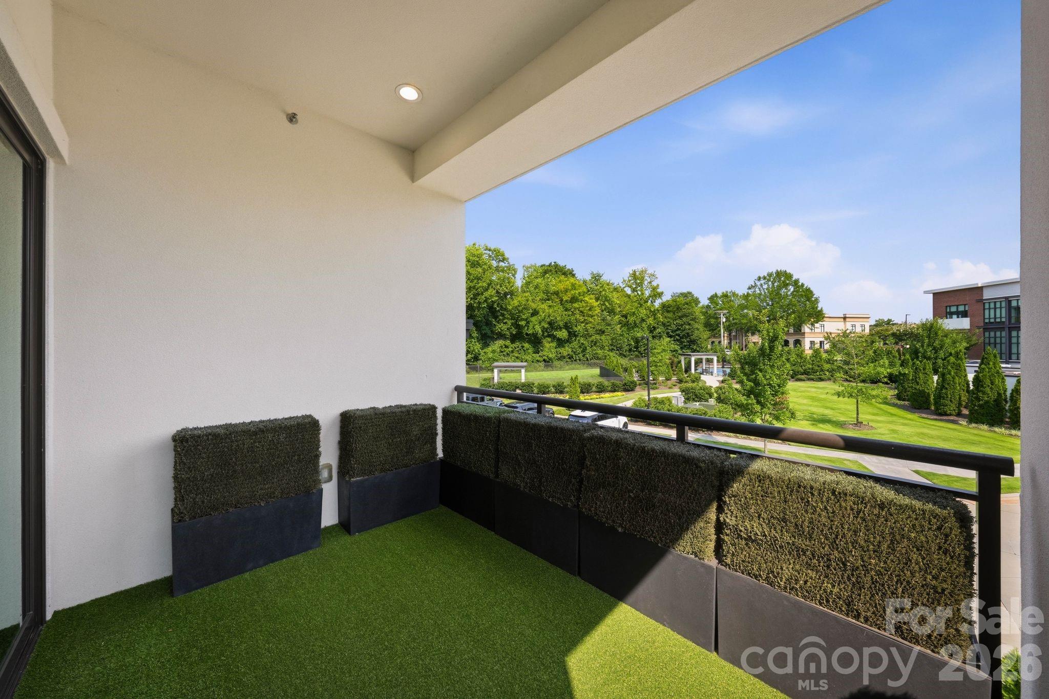 19329 Watermark Drive Unit: 221