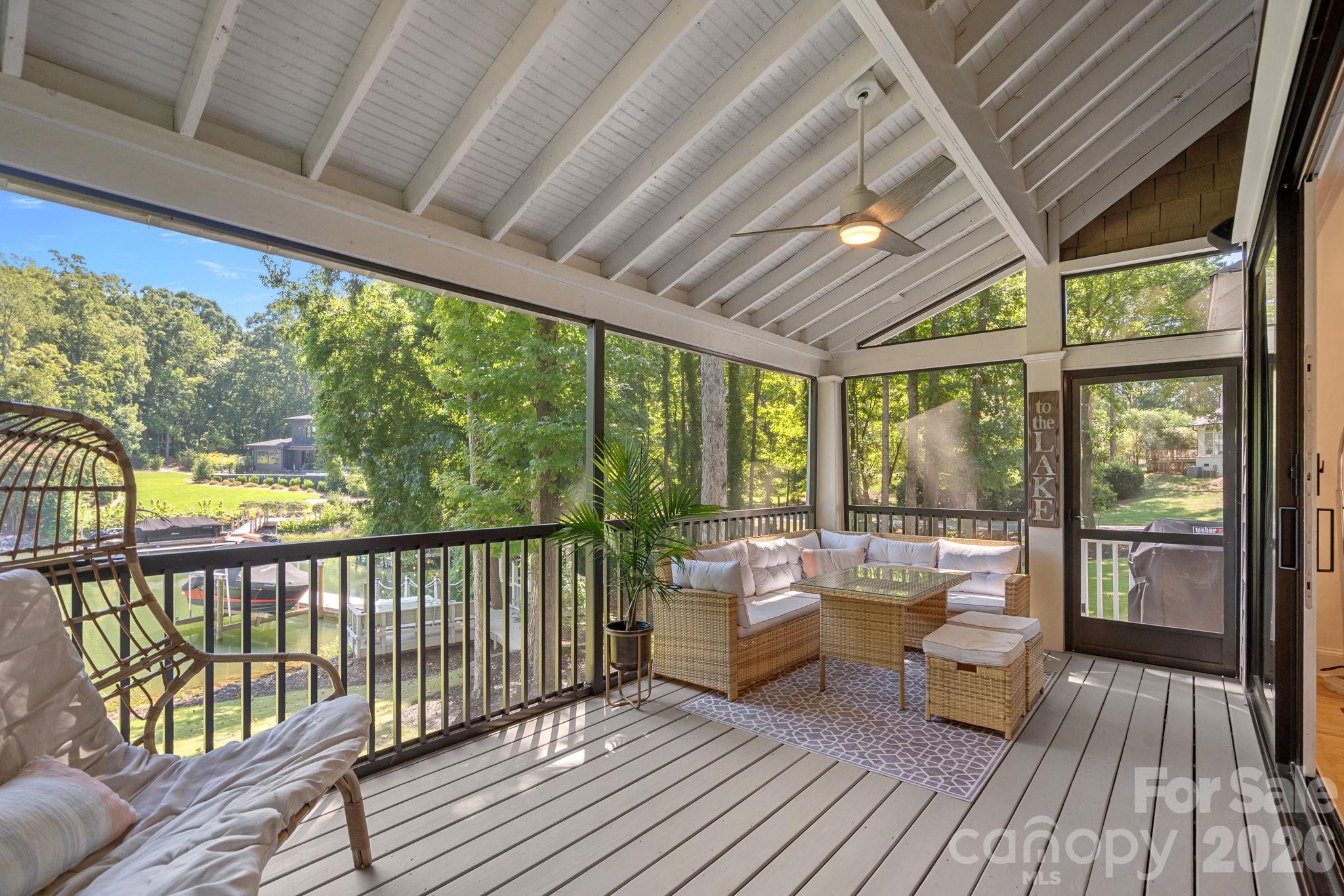 19610 Weavers Circle
