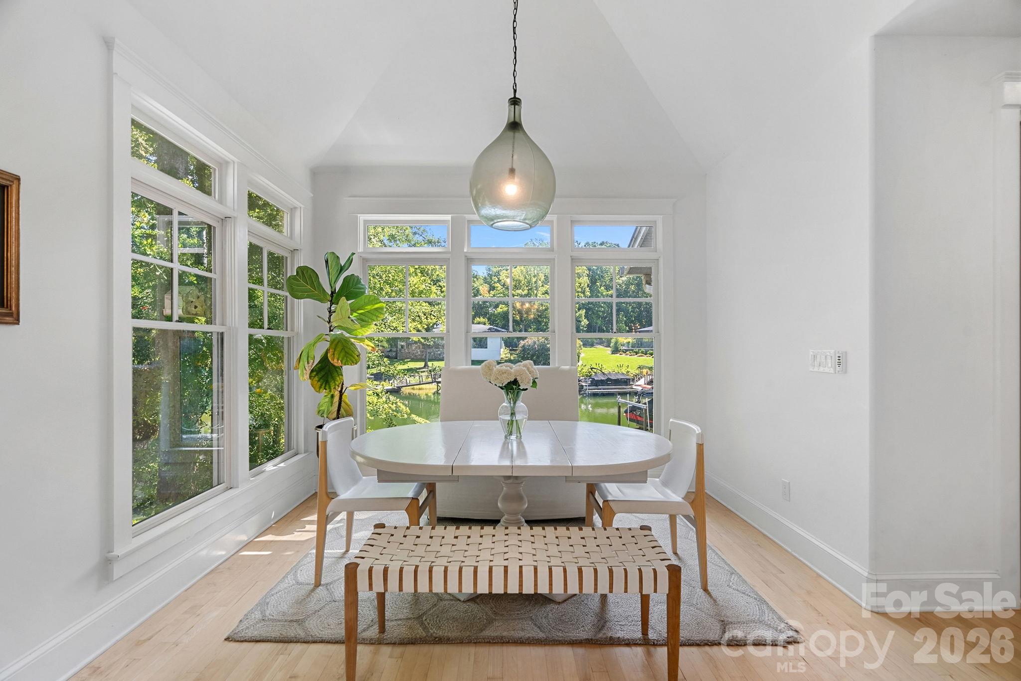 19610 Weavers Circle