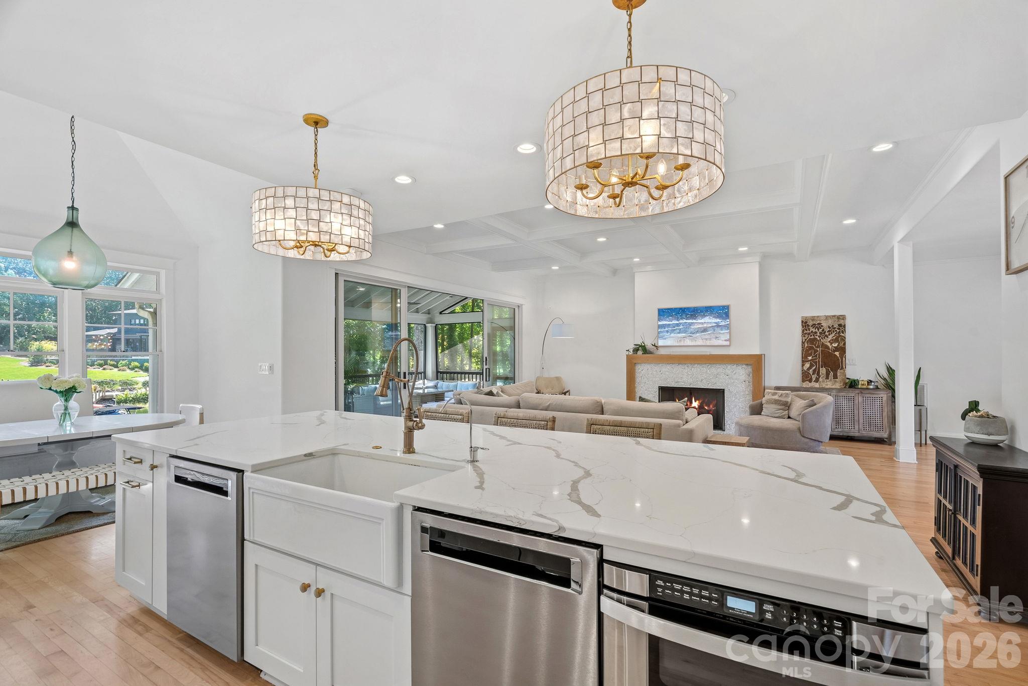 19610 Weavers Circle