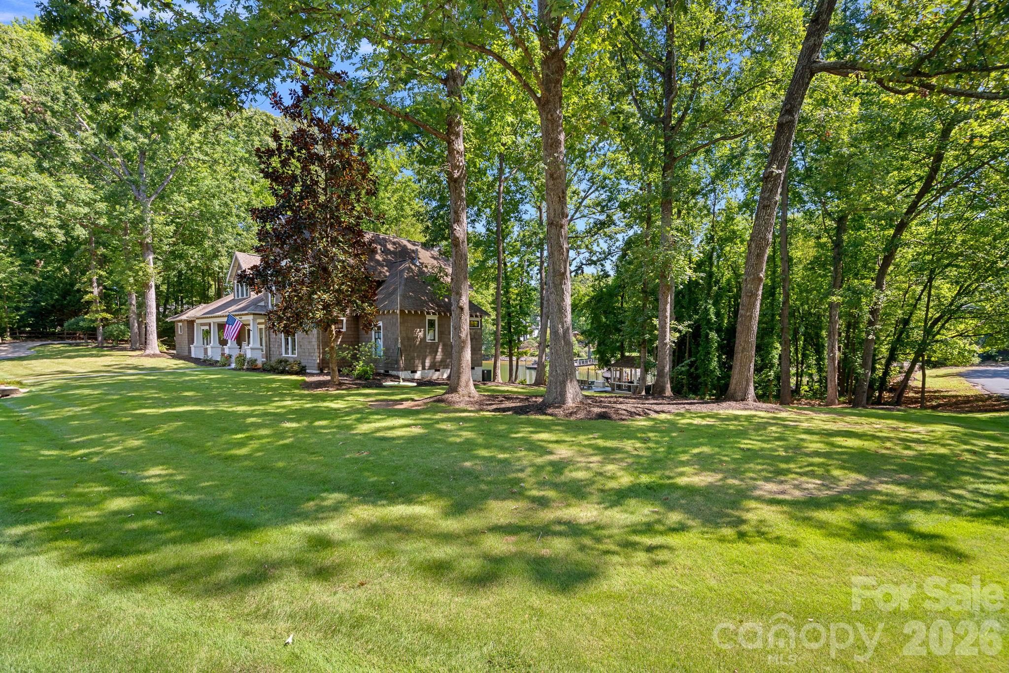 19610 Weavers Circle