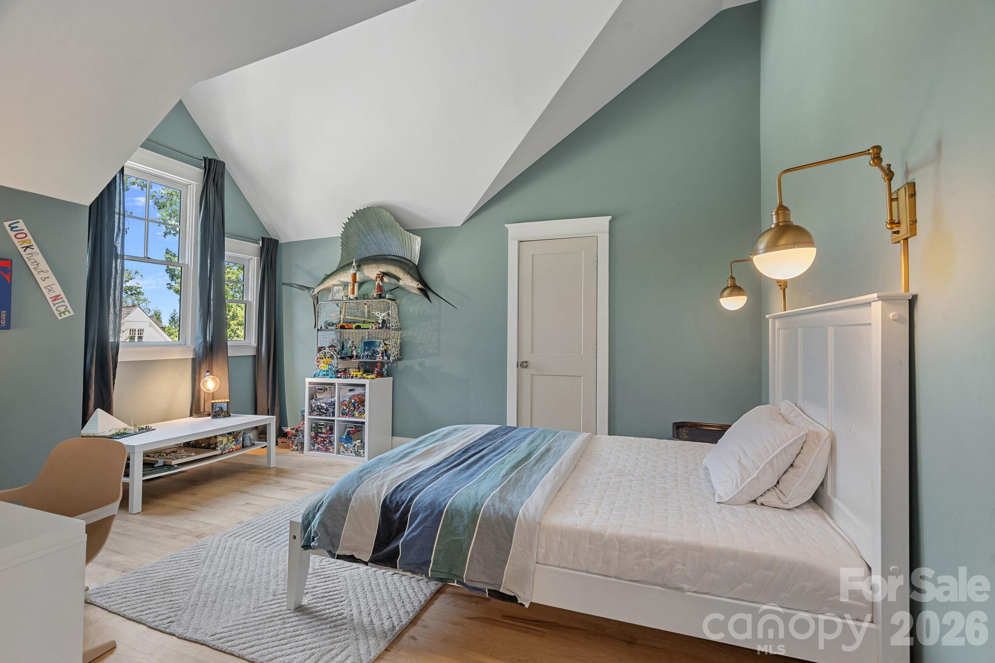 19610 Weavers Circle