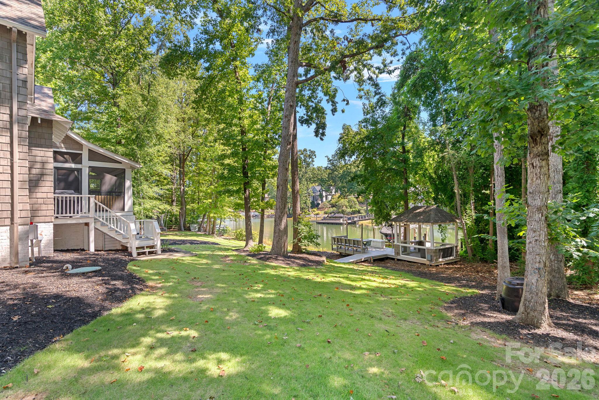 19610 Weavers Circle