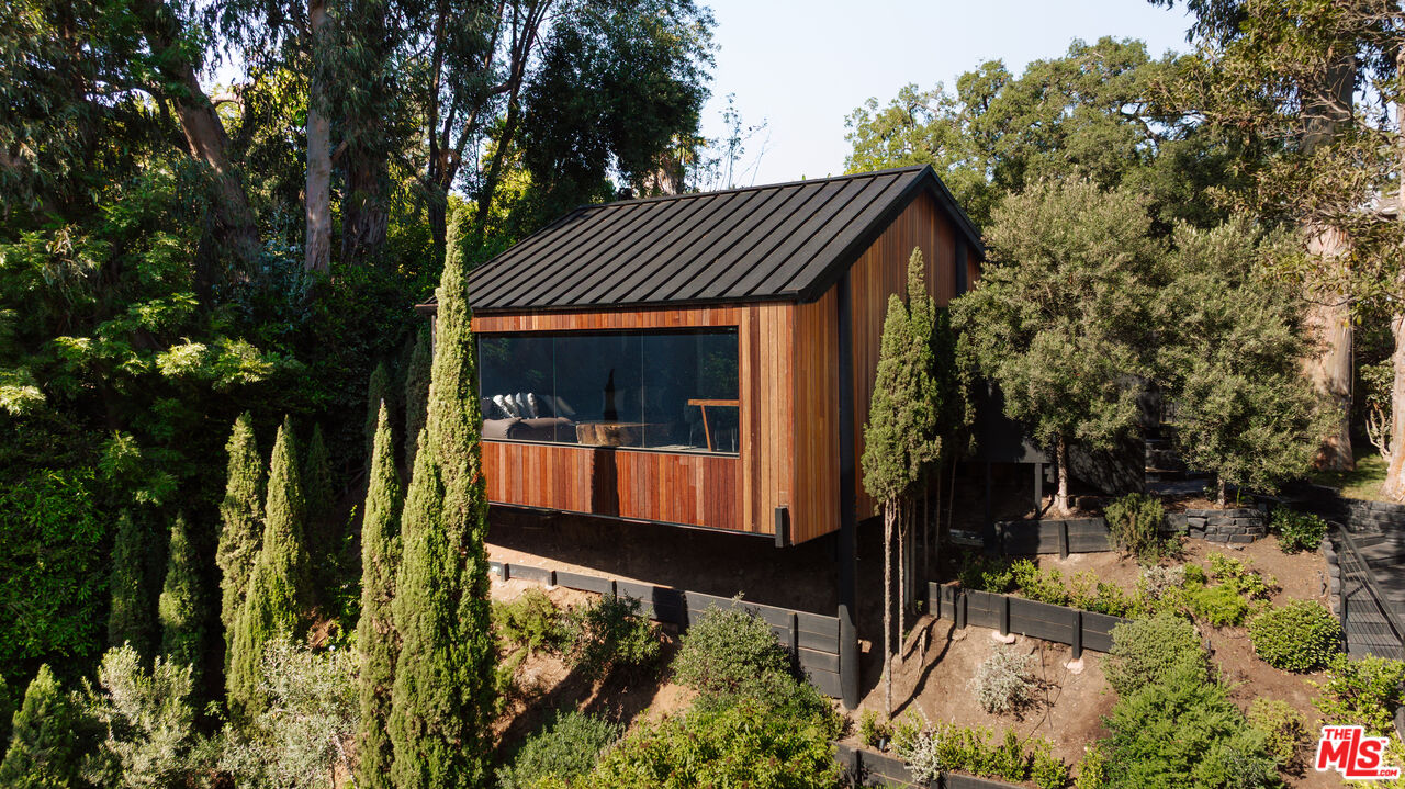 1509 Amalfi Dr