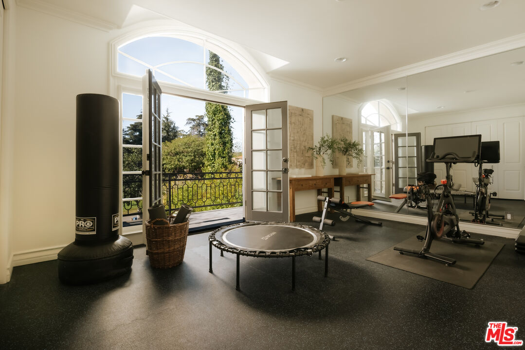 1202 San Vicente Blvd