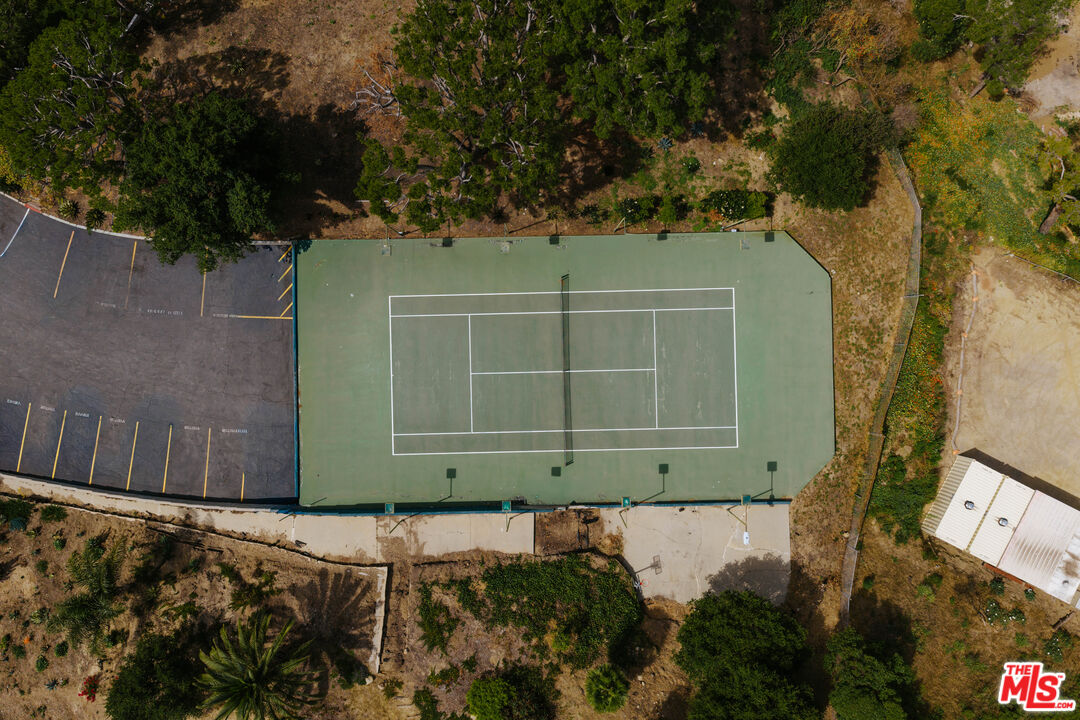 17352 W Sunset Blvd Unit: 1