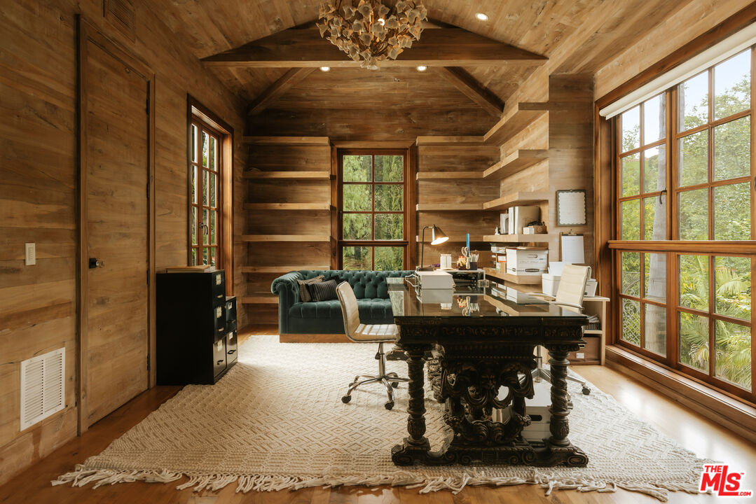 1105 Rivas Canyon Rd