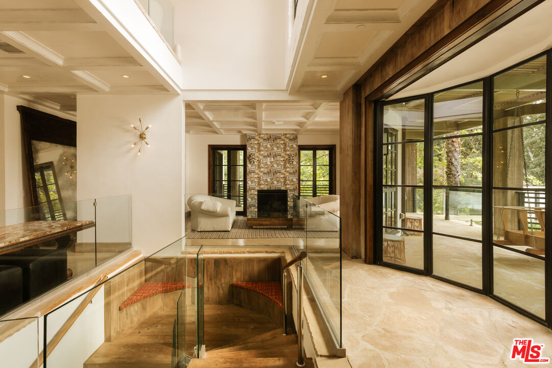 1105 Rivas Canyon Rd