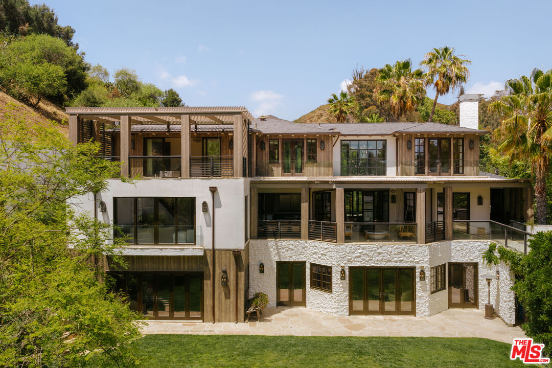 1105 Rivas Canyon Rd