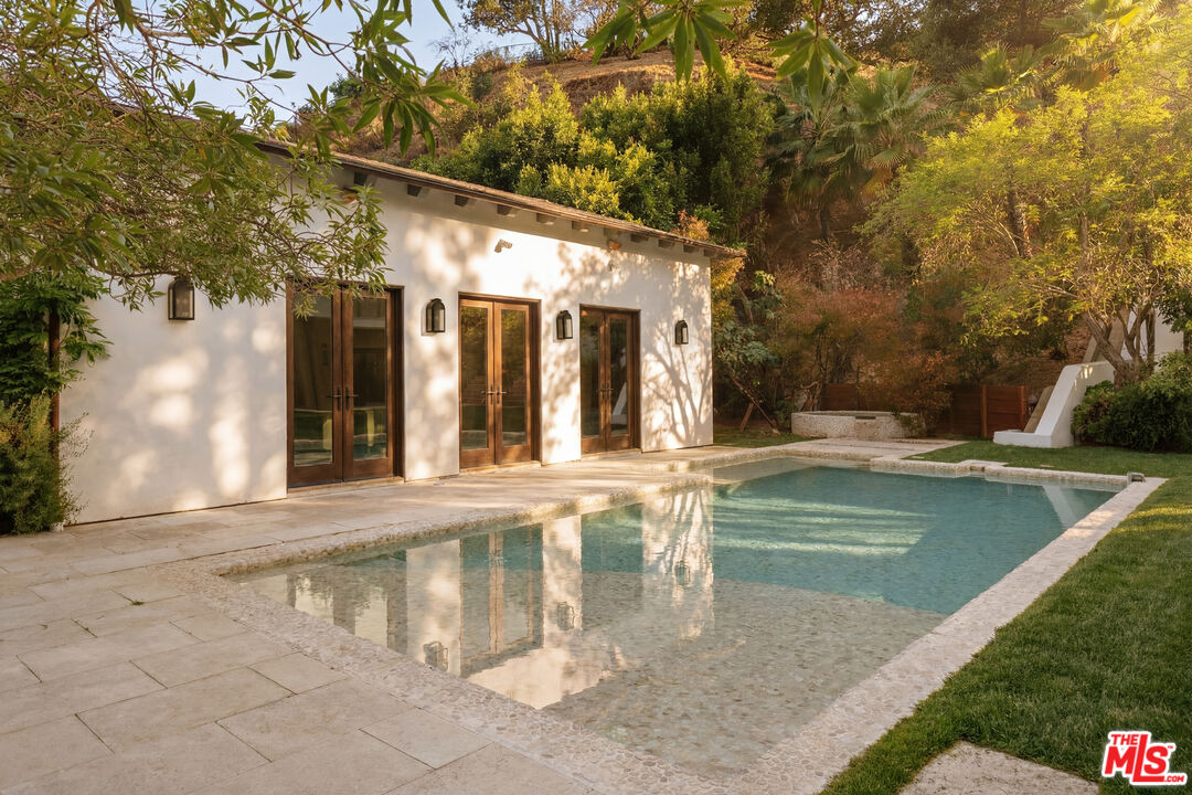 1105 Rivas Canyon Rd