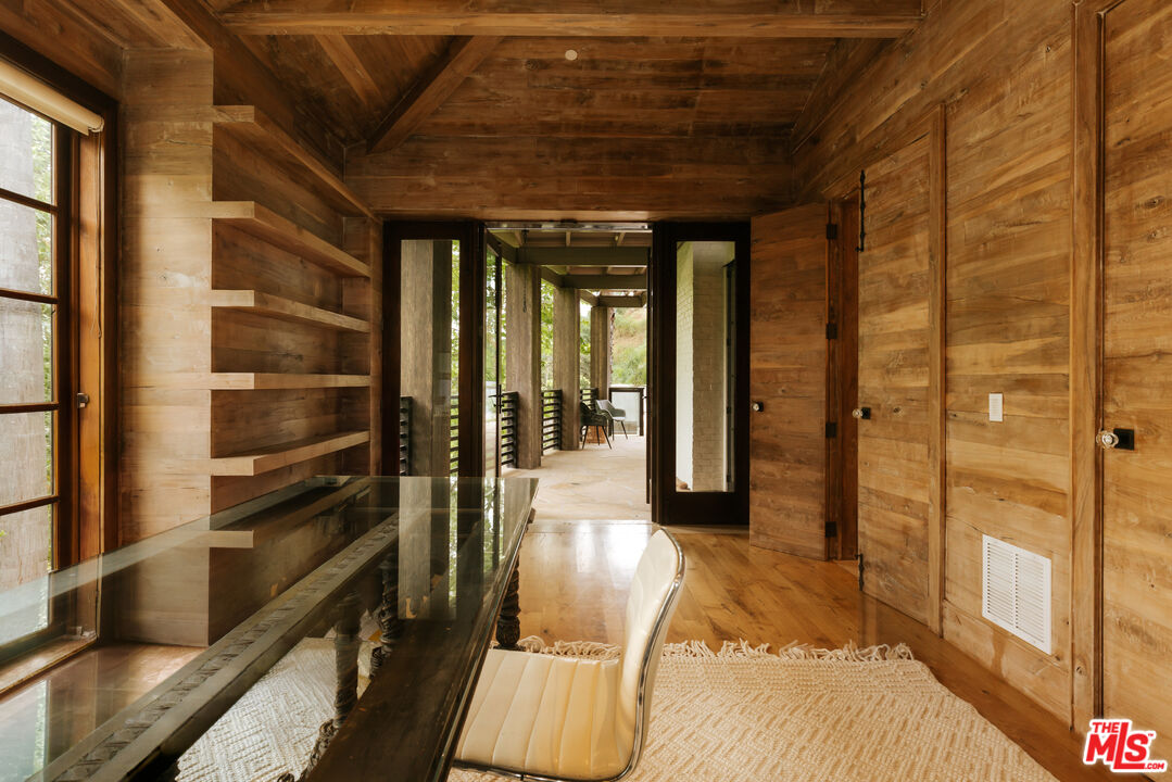 1105 Rivas Canyon Rd