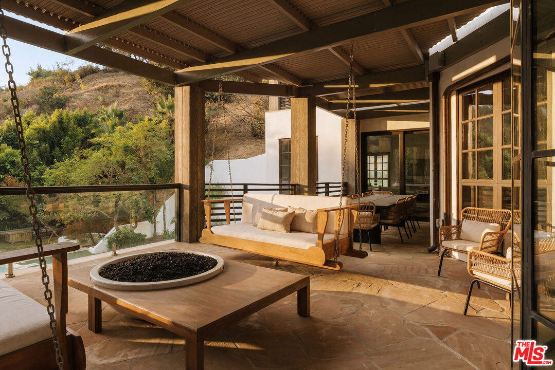 1105 Rivas Canyon Rd