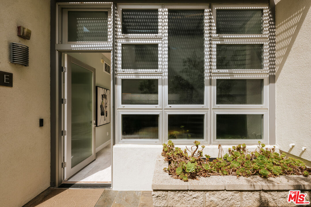 1524 11th St Unit: E