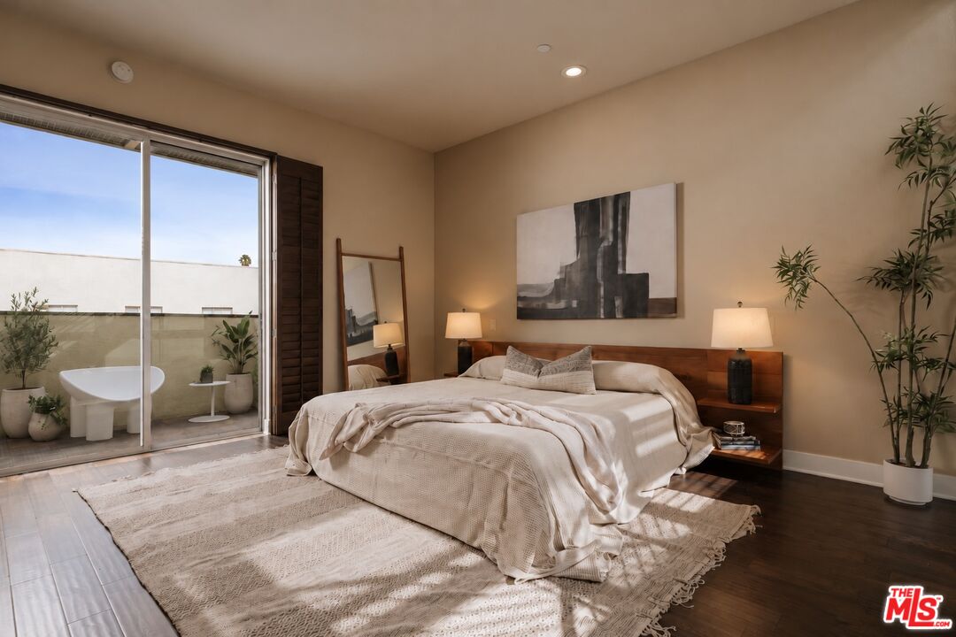 1524 11th St Unit: E