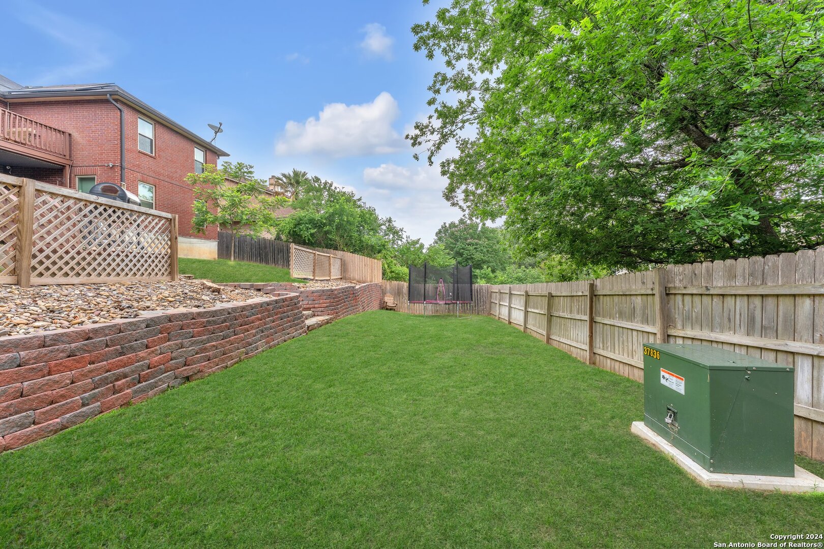7742 OAKHILL PARK DR