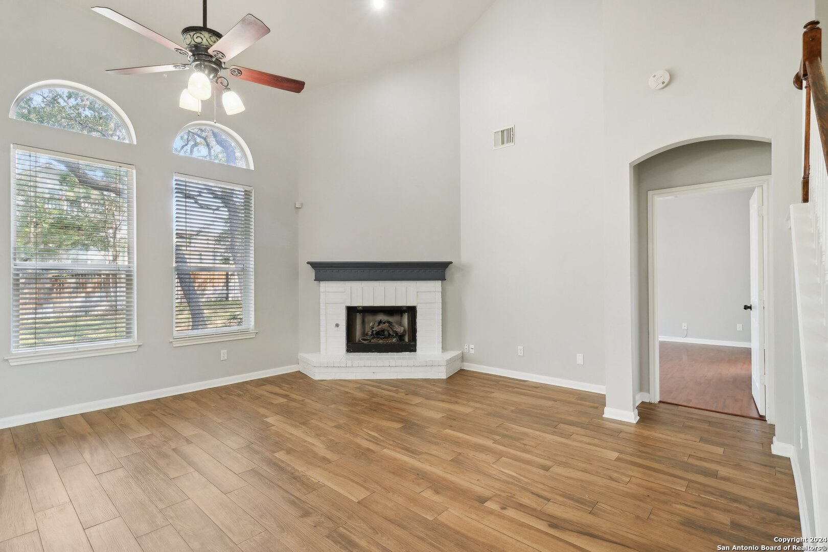 9511 RIO FRIO