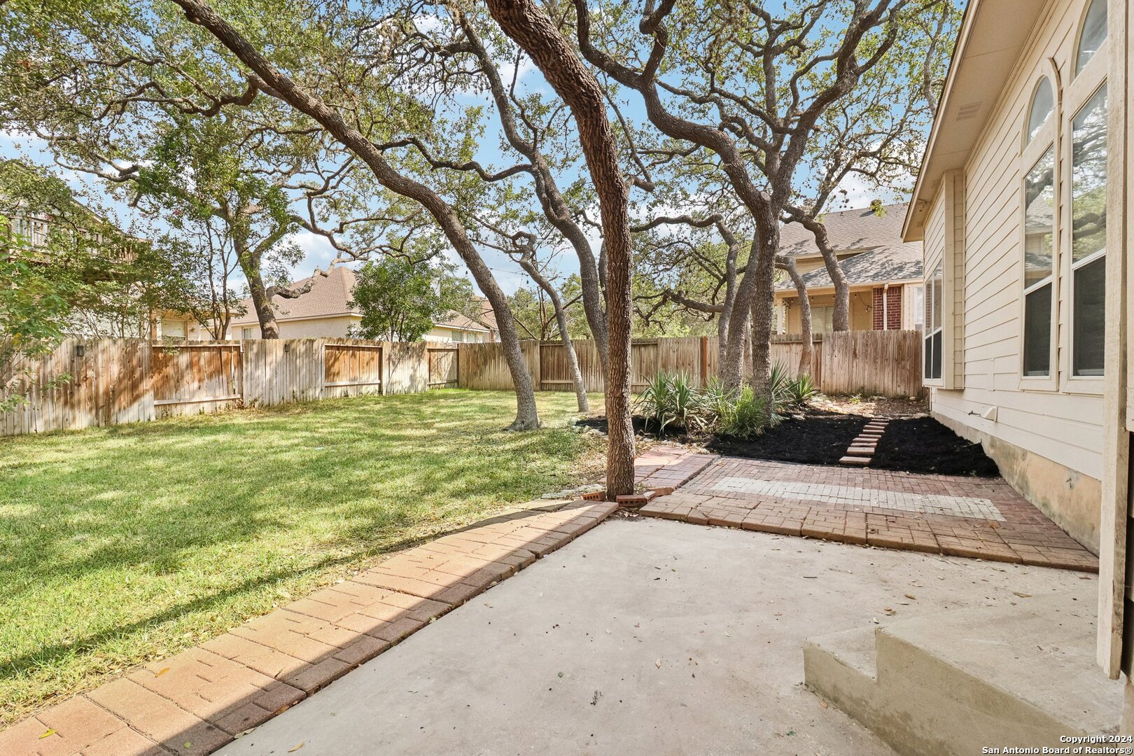 9511 RIO FRIO