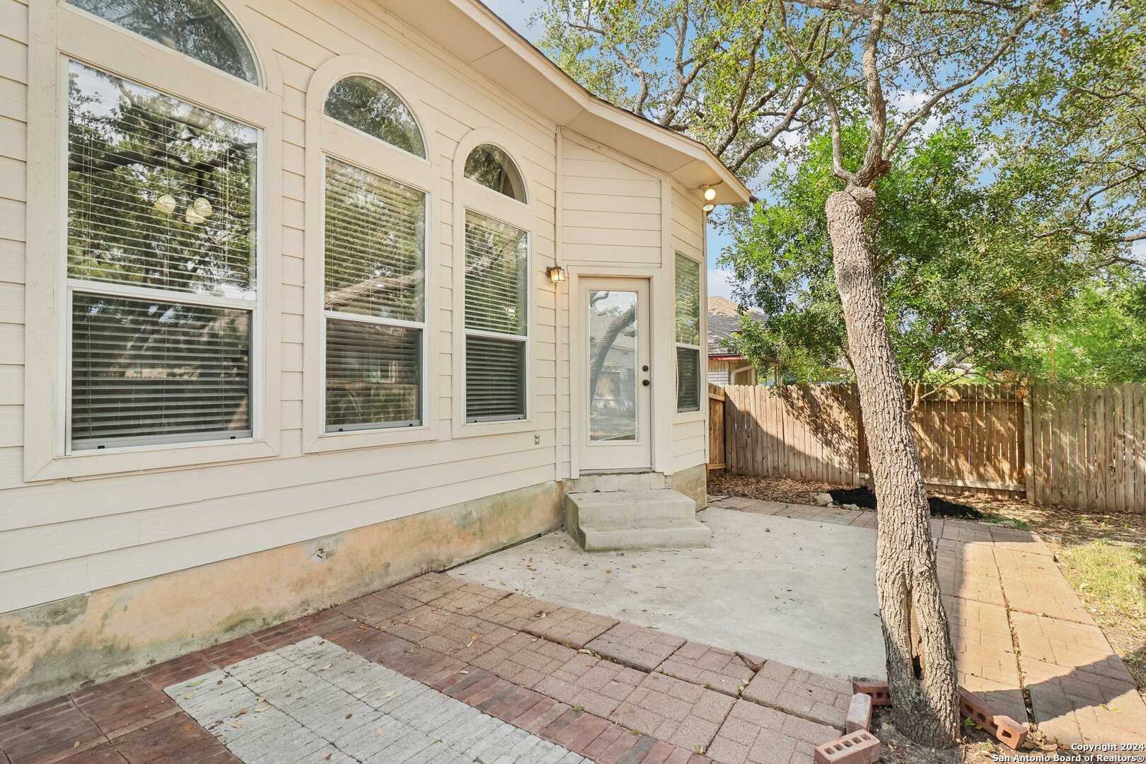 9511 RIO FRIO
