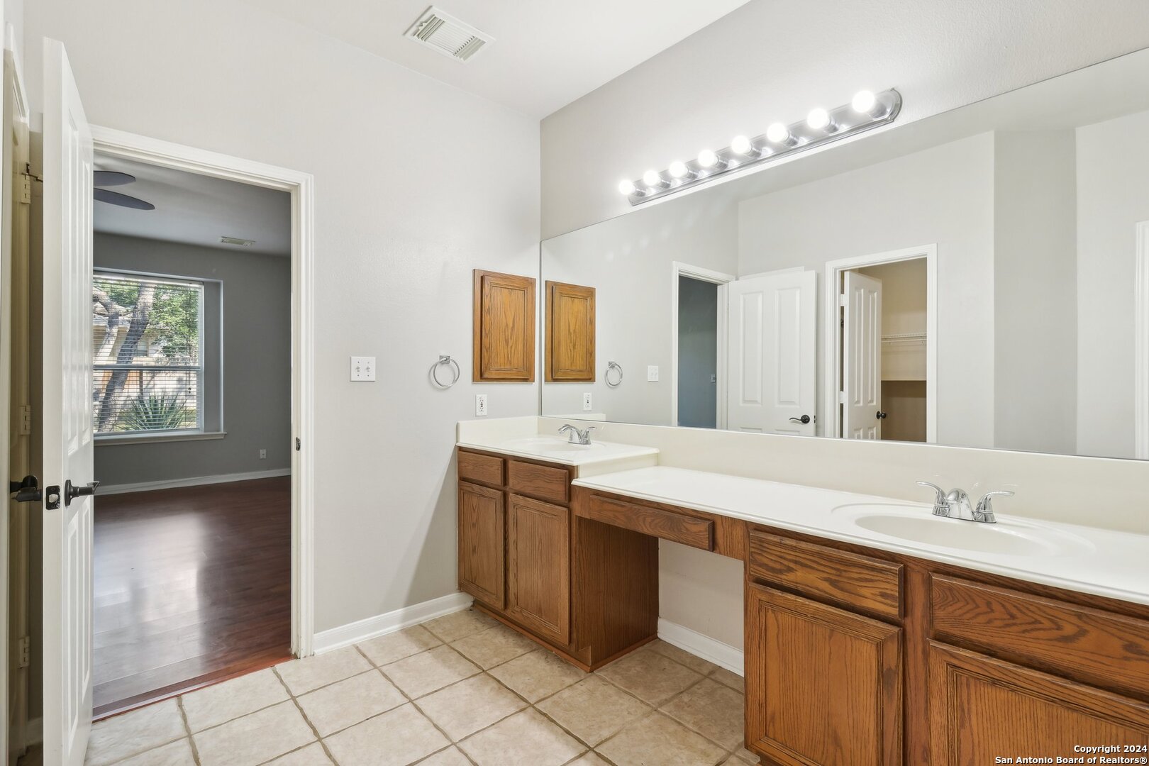 9511 RIO FRIO