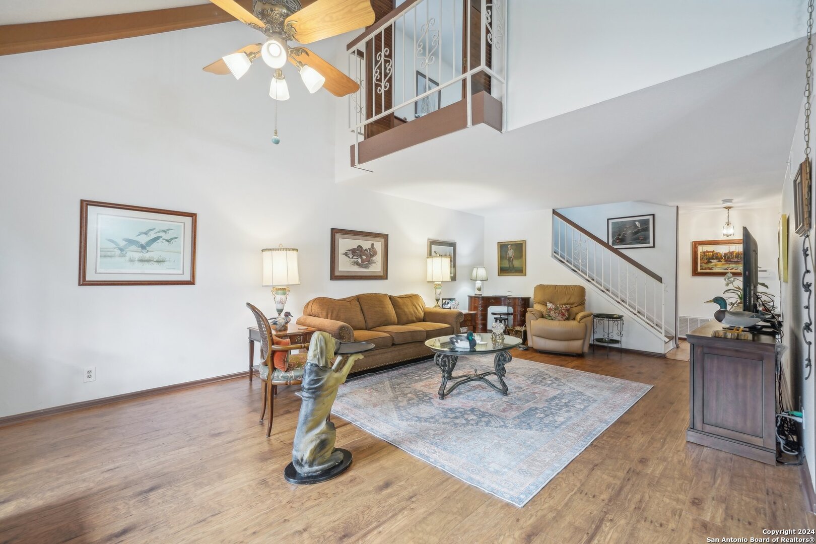 3816 LOMITA